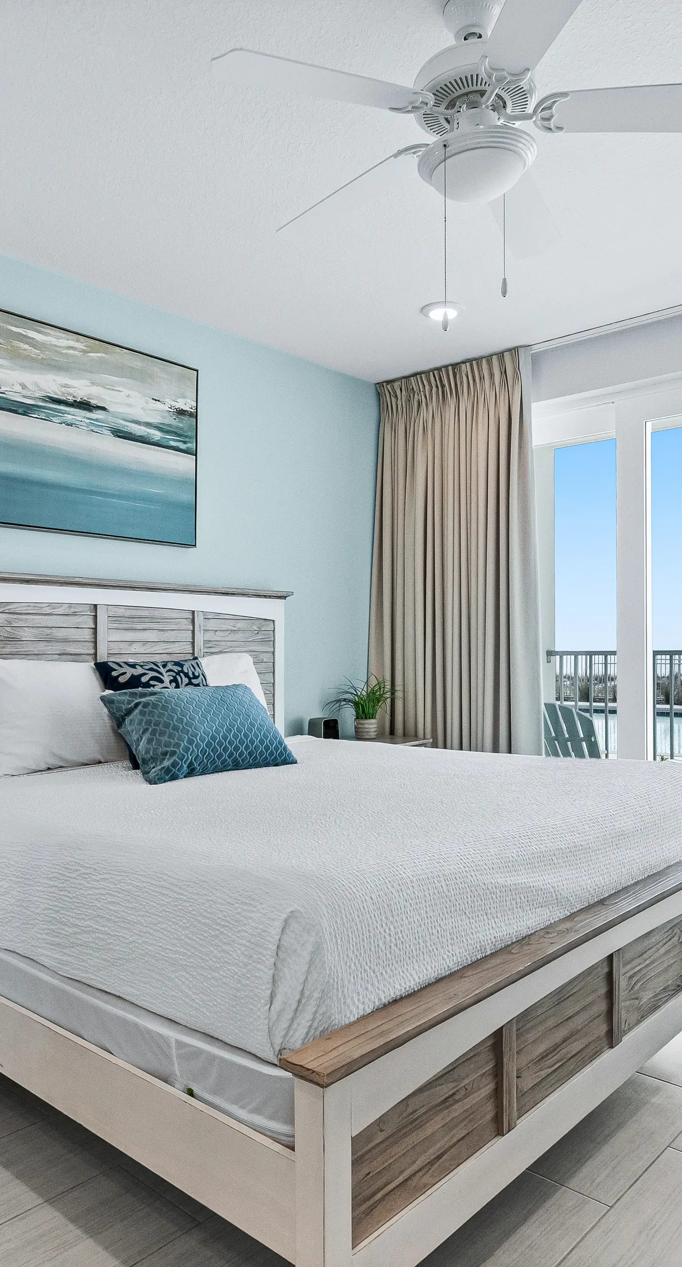 Blu 103 - Luxurious gulf-front condo with resort amenities - near entertainment