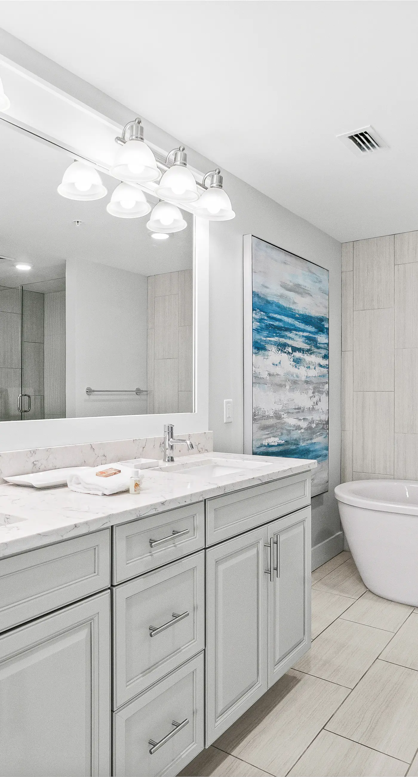 Blu 103 - Luxurious gulf-front condo with resort amenities - near entertainment