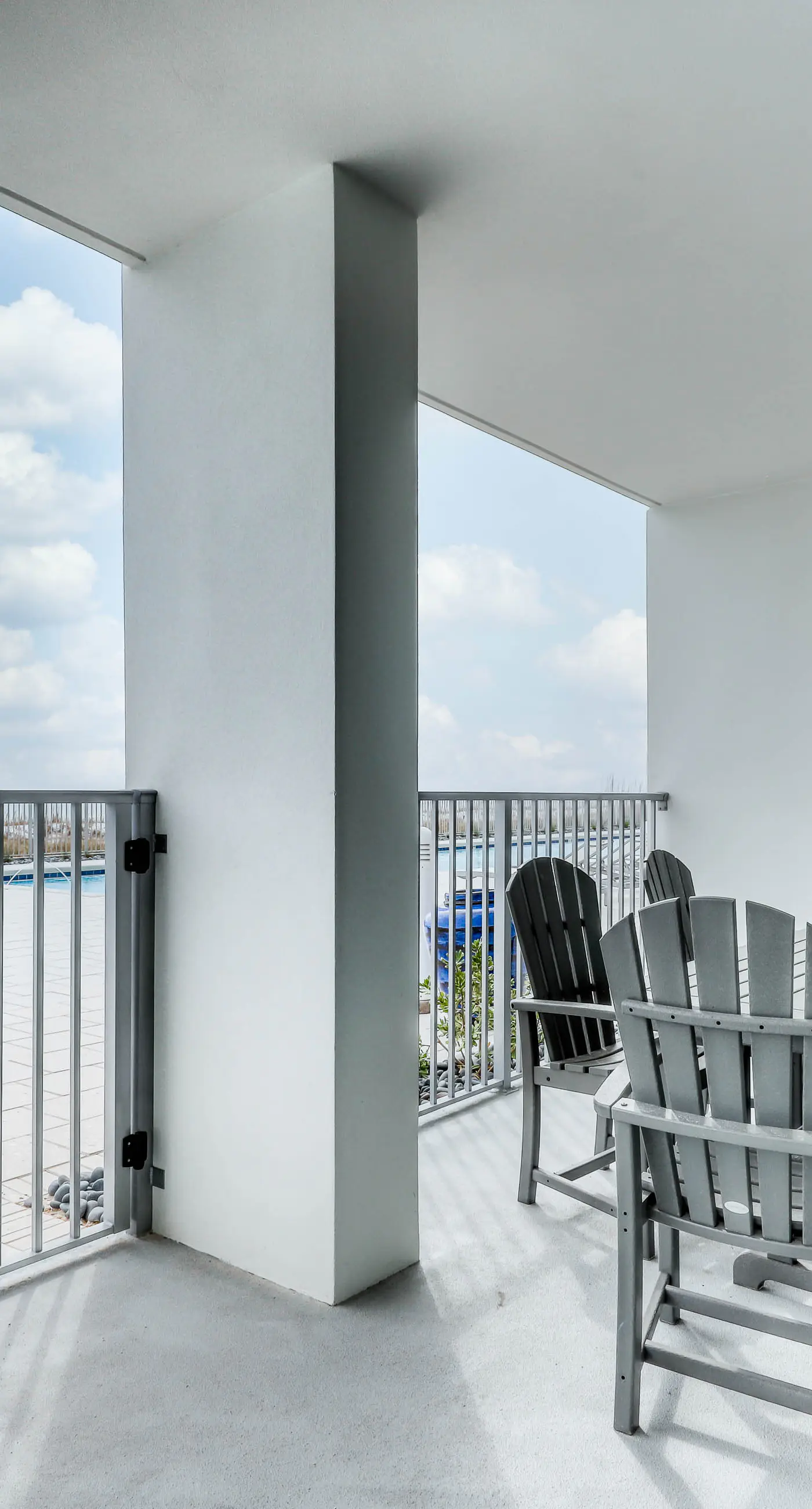 Blu 103 - Luxurious gulf-front condo with resort amenities - near entertainment