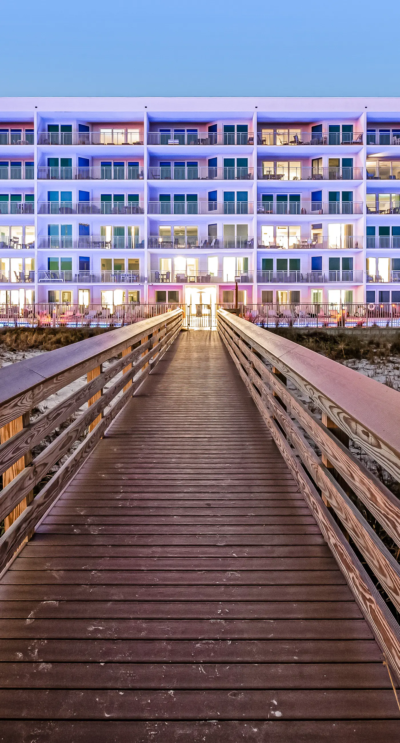 Blu 103 - Luxurious gulf-front condo with resort amenities - near entertainment