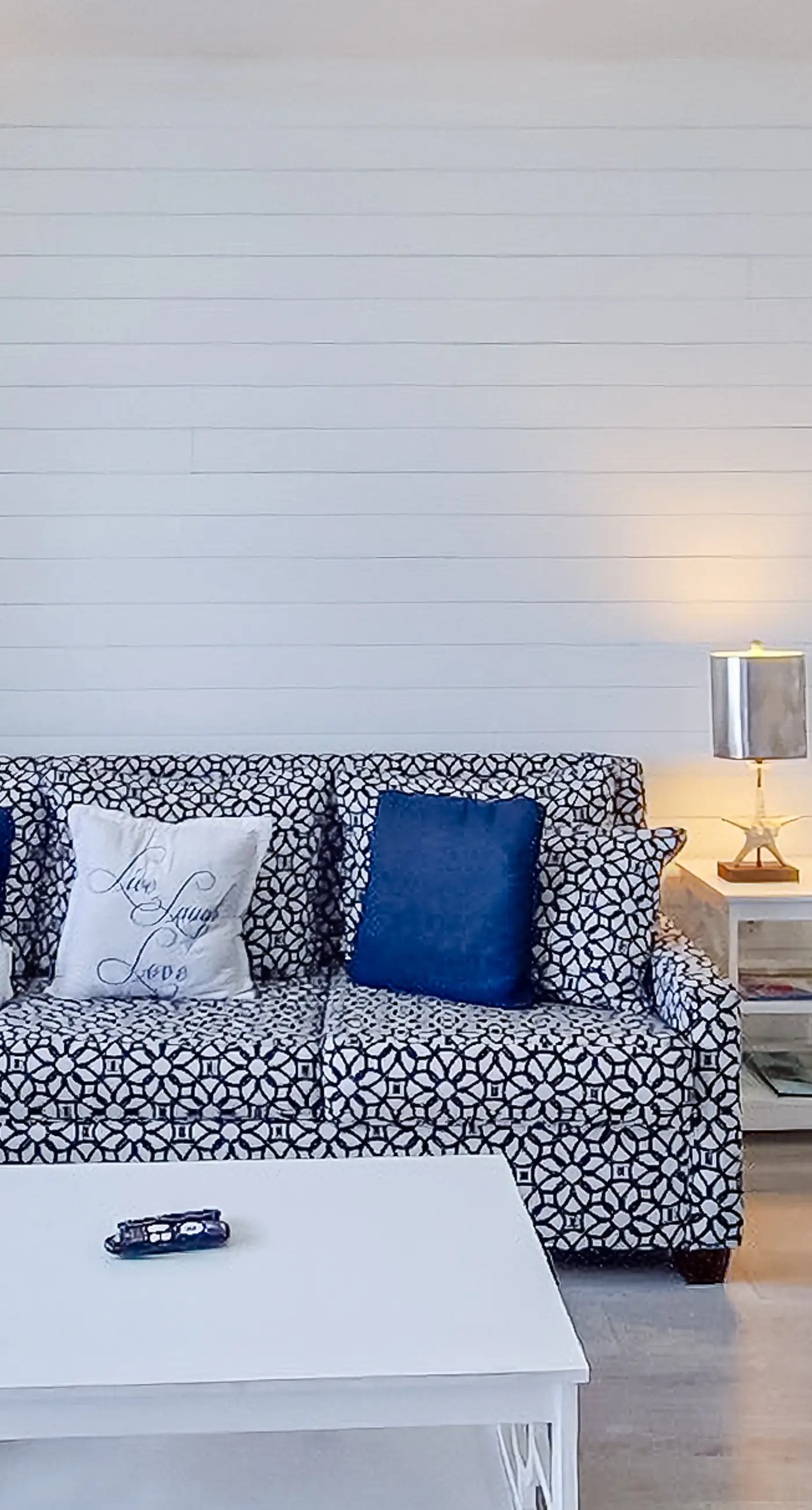 Water's Edge 312- Exquisite 3rd floor beachfront condo, shared pool and beach access