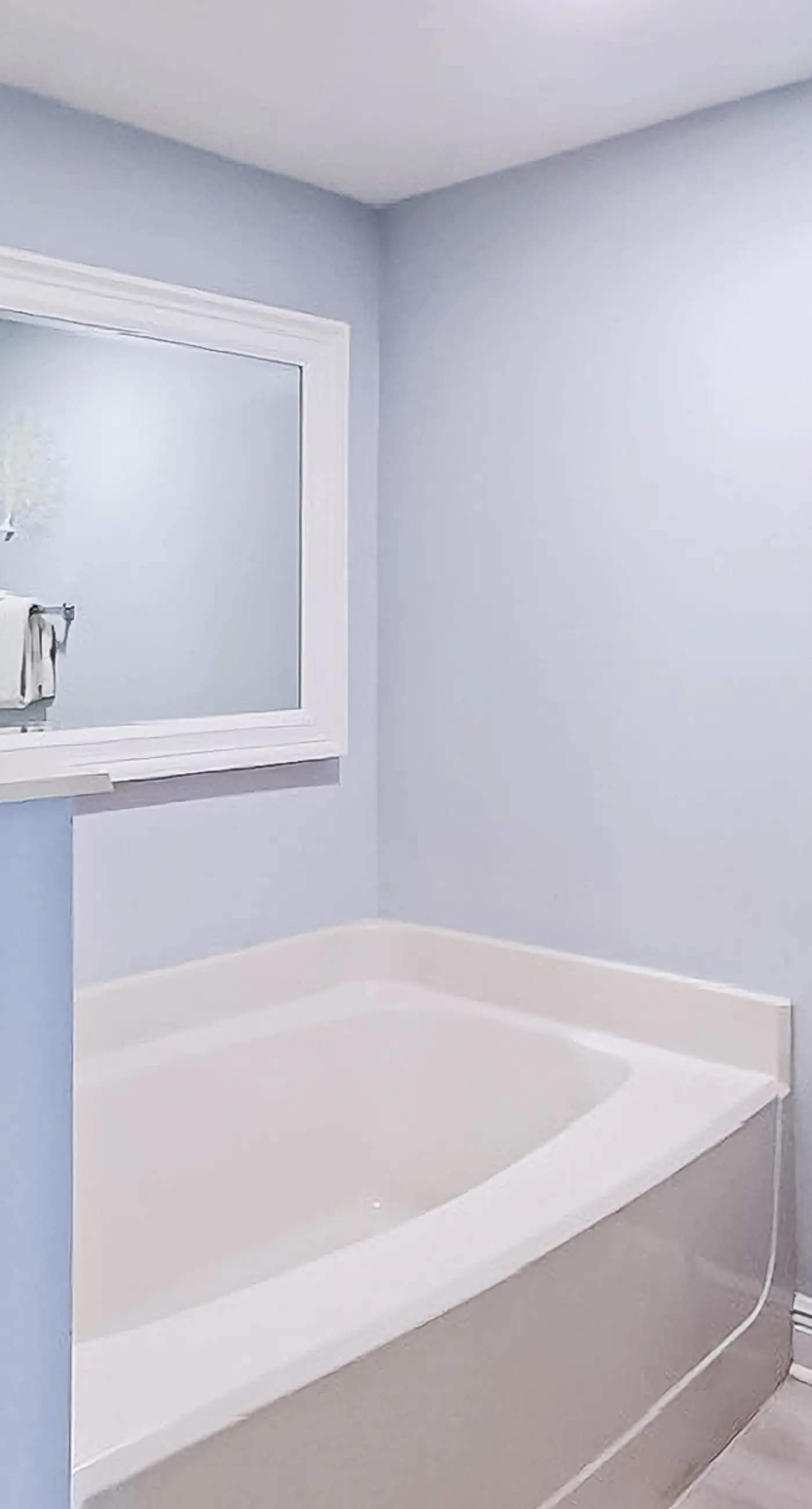 Water's Edge 312- Exquisite 3rd floor beachfront condo, shared pool and beach access