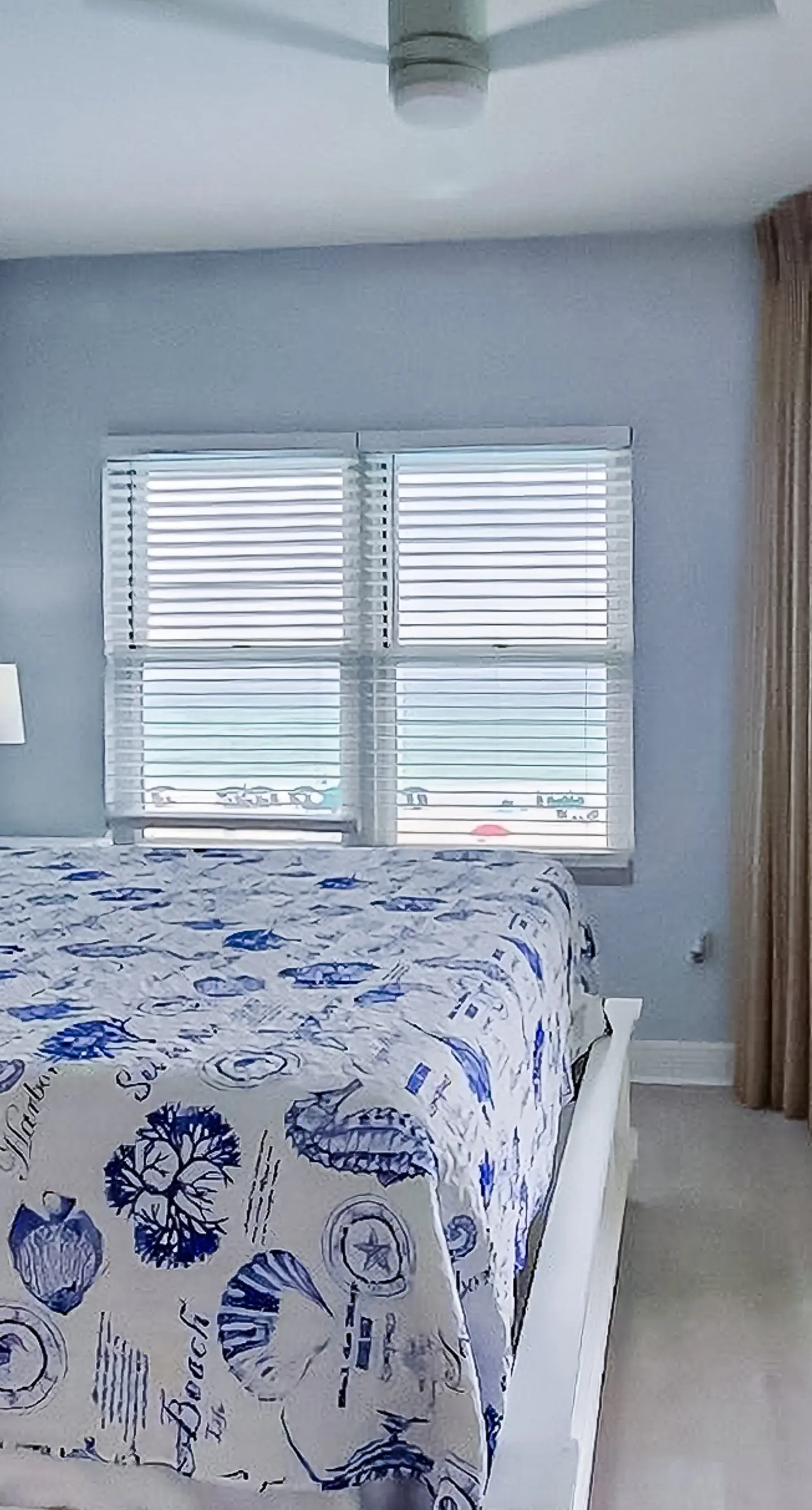 Water's Edge 312- Exquisite 3rd floor beachfront condo, shared pool and beach access