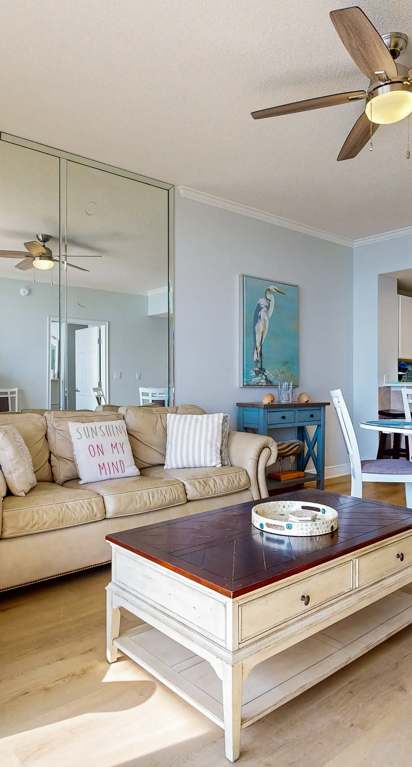 Waters Edge 418- Gorgeous corner unit with plenty of space, shared pool and beach access