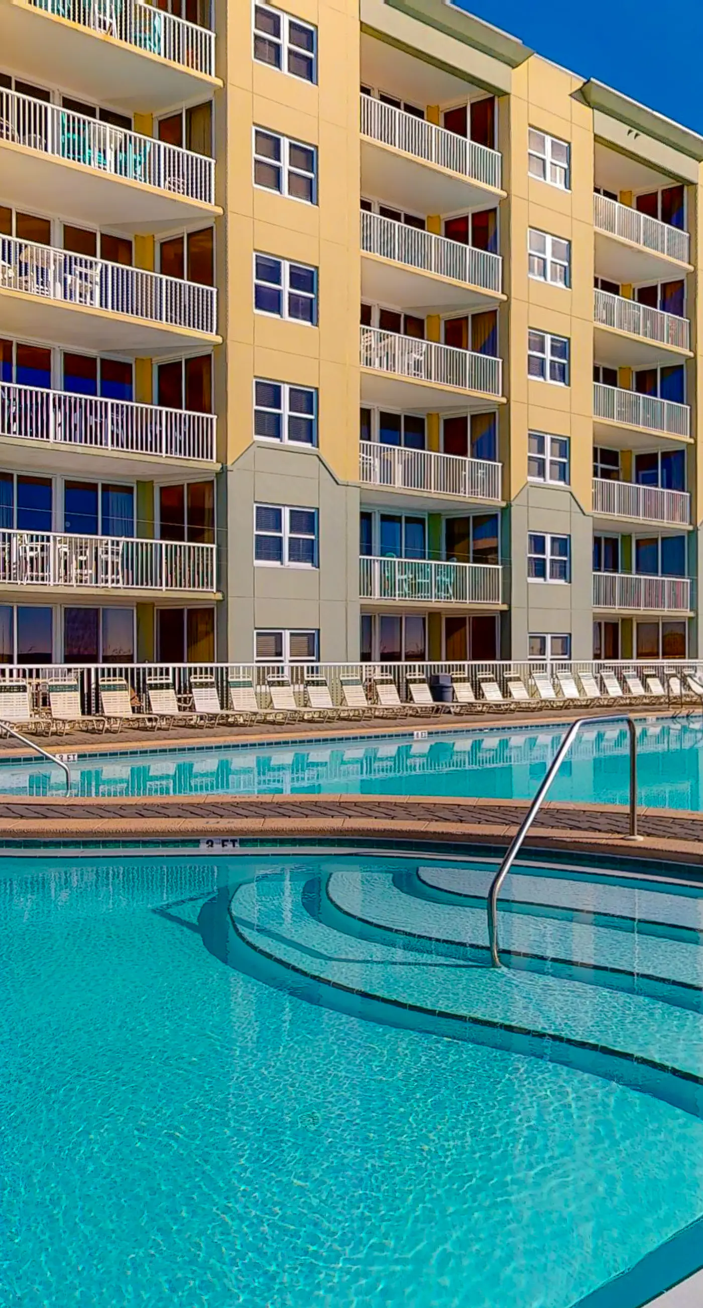 Waters Edge 513