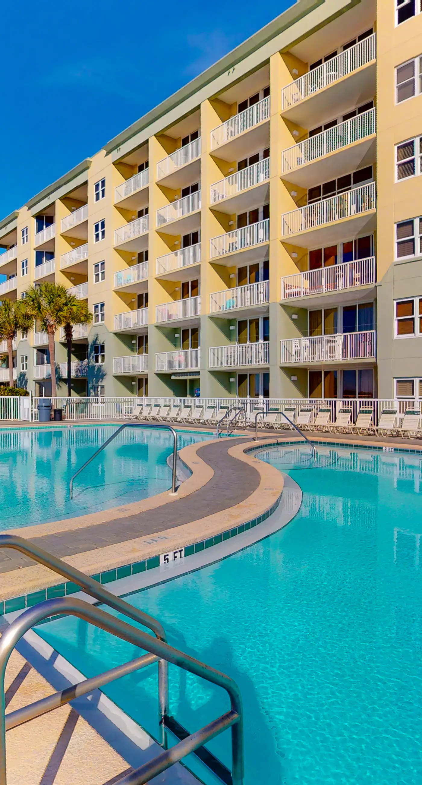 Waters Edge 513