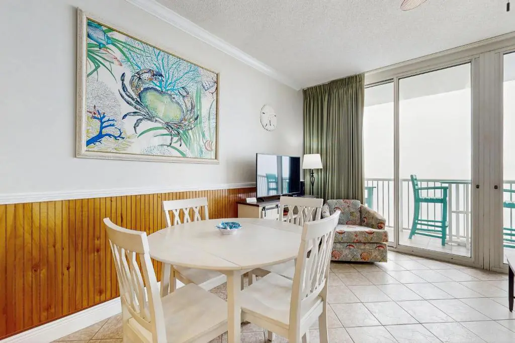 Waters Edge 513