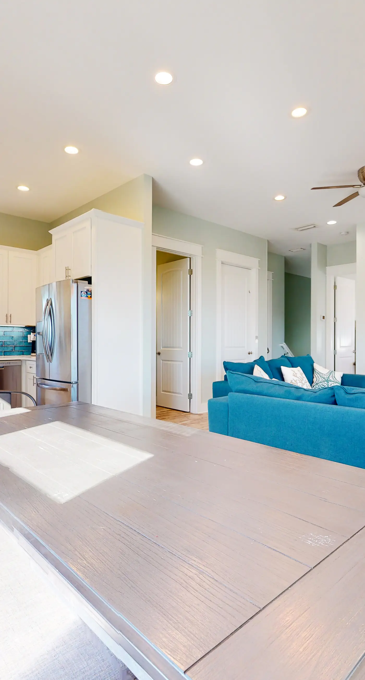 Dog-friendly oceanfront home with a hot tub, washer&dryer & central AC