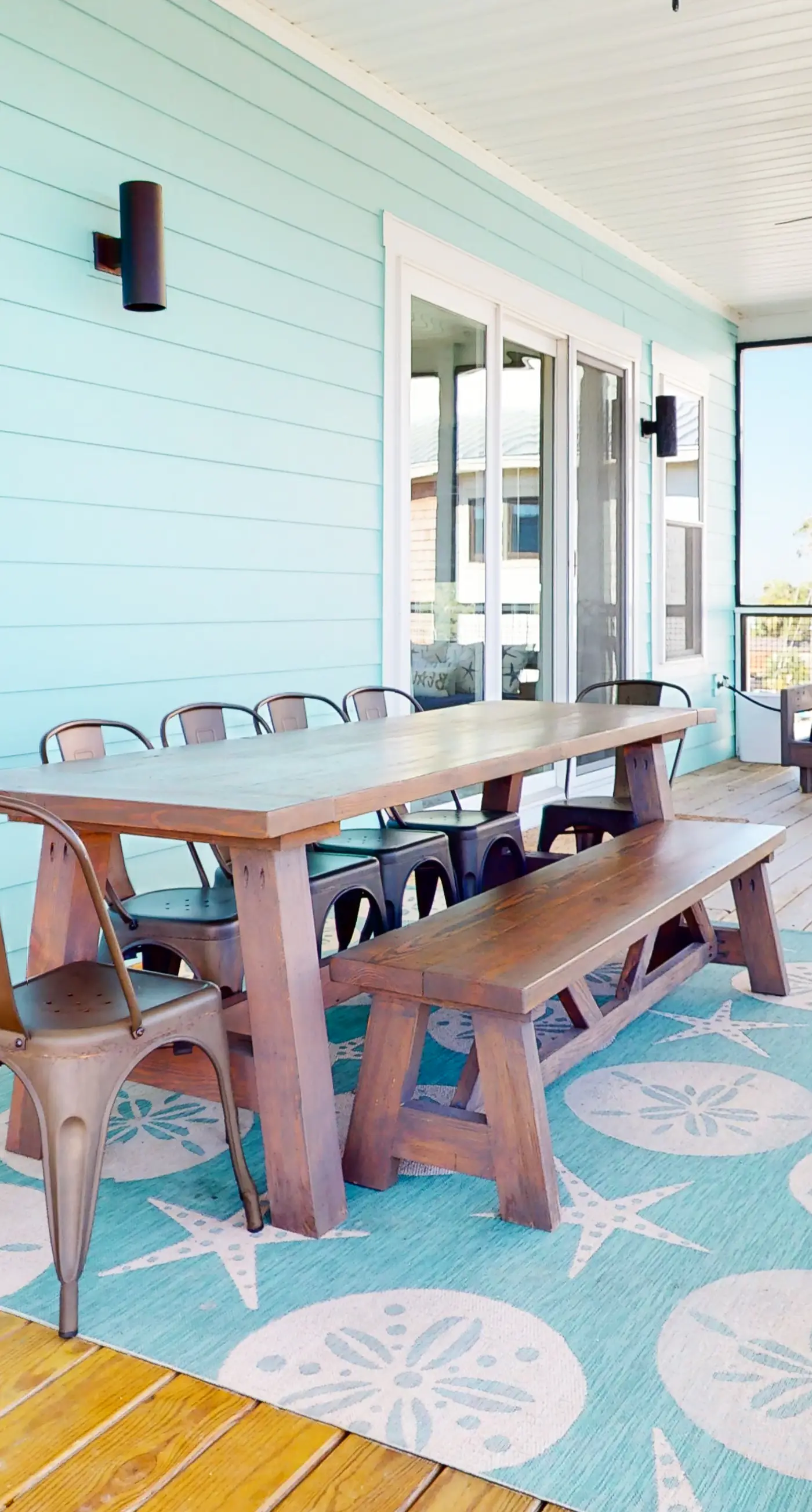 Dog-friendly oceanfront home with a hot tub, washer&dryer & central AC