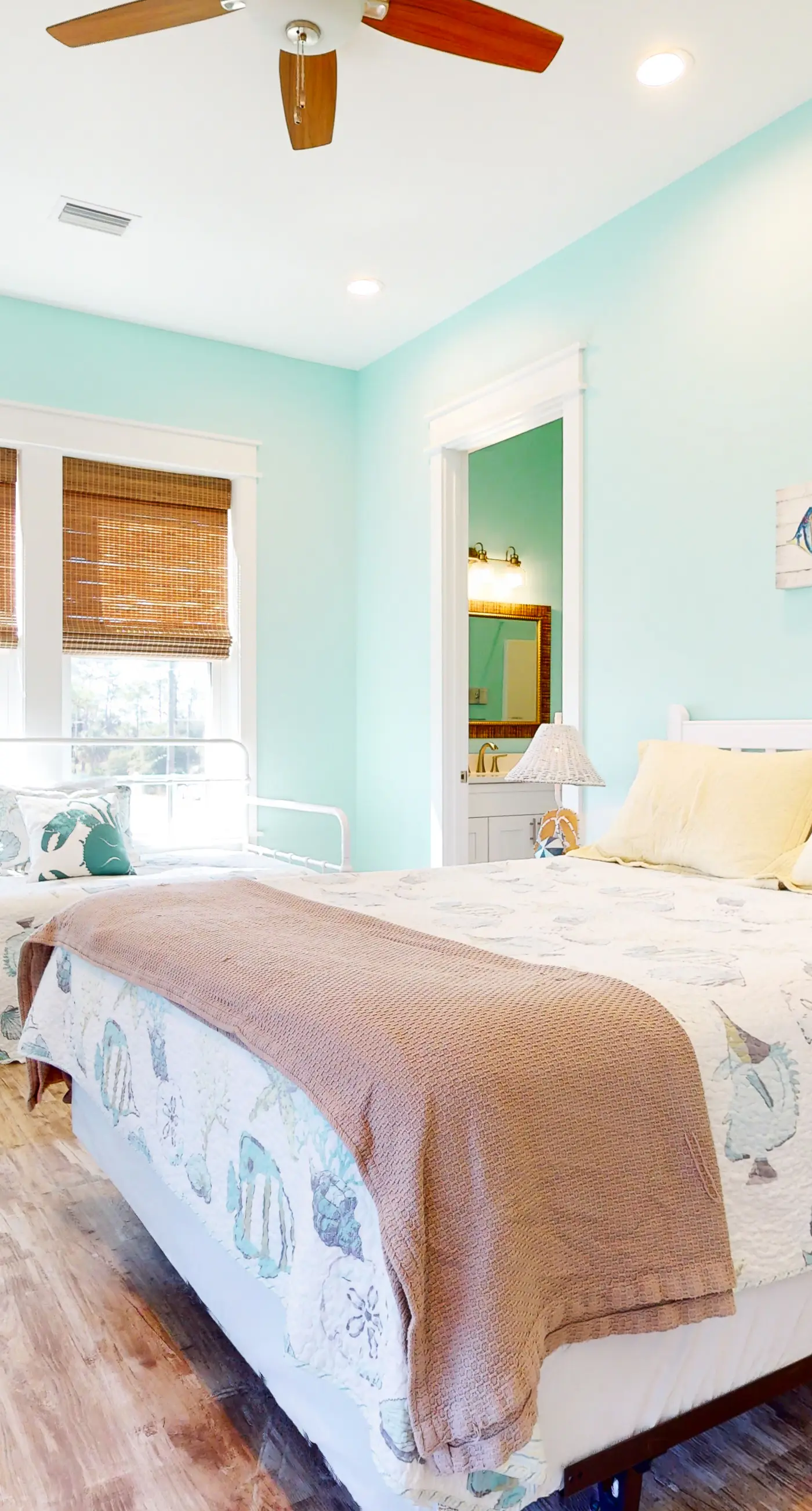 Dog-friendly oceanfront home with a hot tub, washer&dryer & central AC