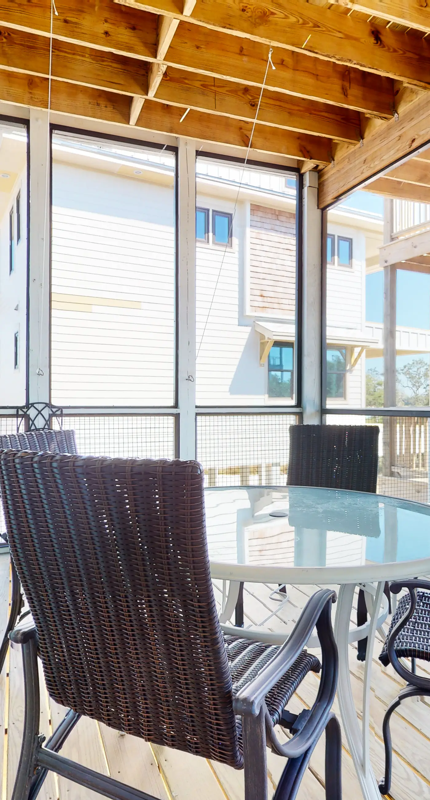 Dog-friendly oceanfront home with a hot tub, washer&dryer & central AC