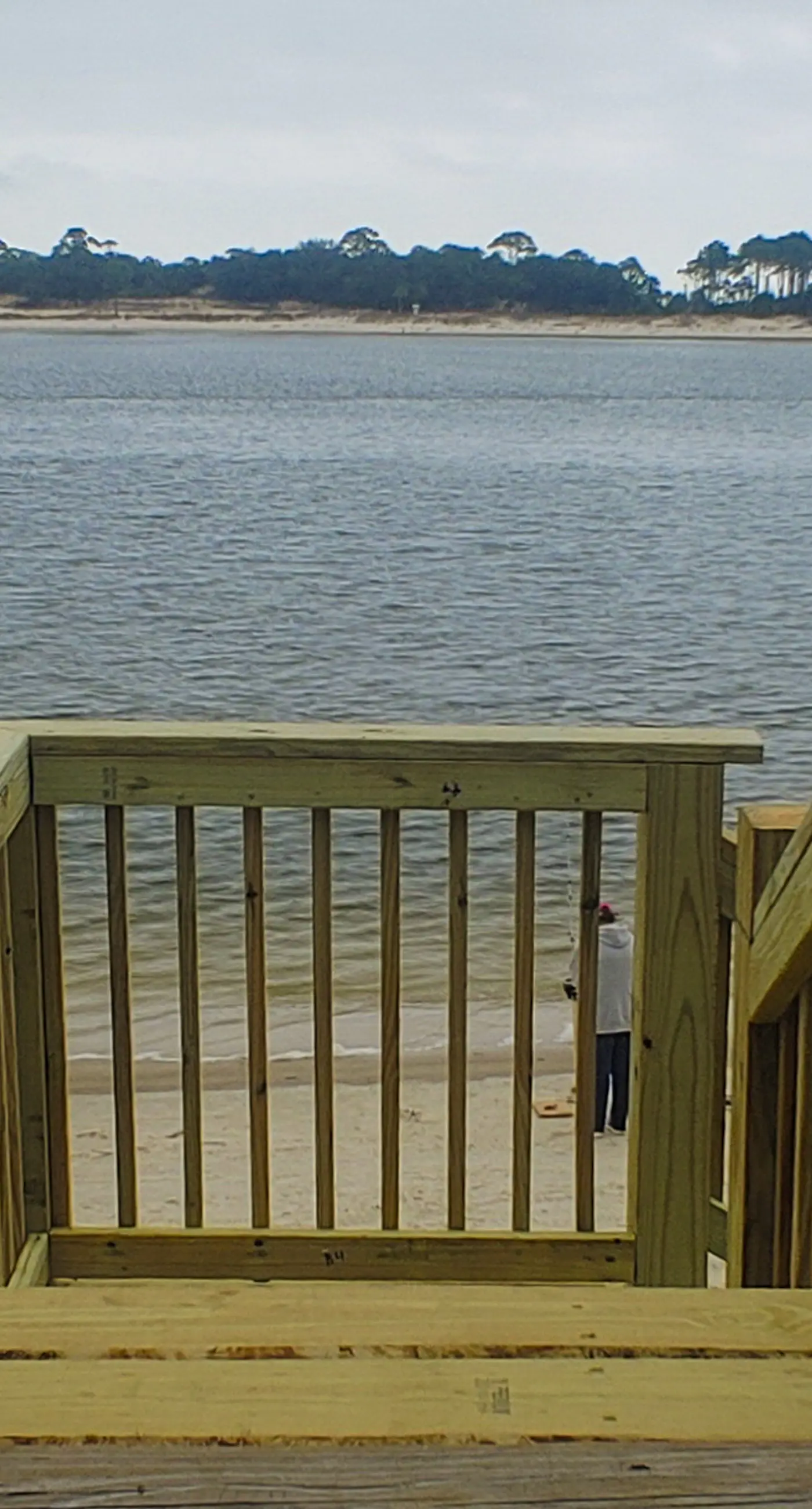 Dog-friendly oceanfront home with a hot tub, washer&dryer & central AC