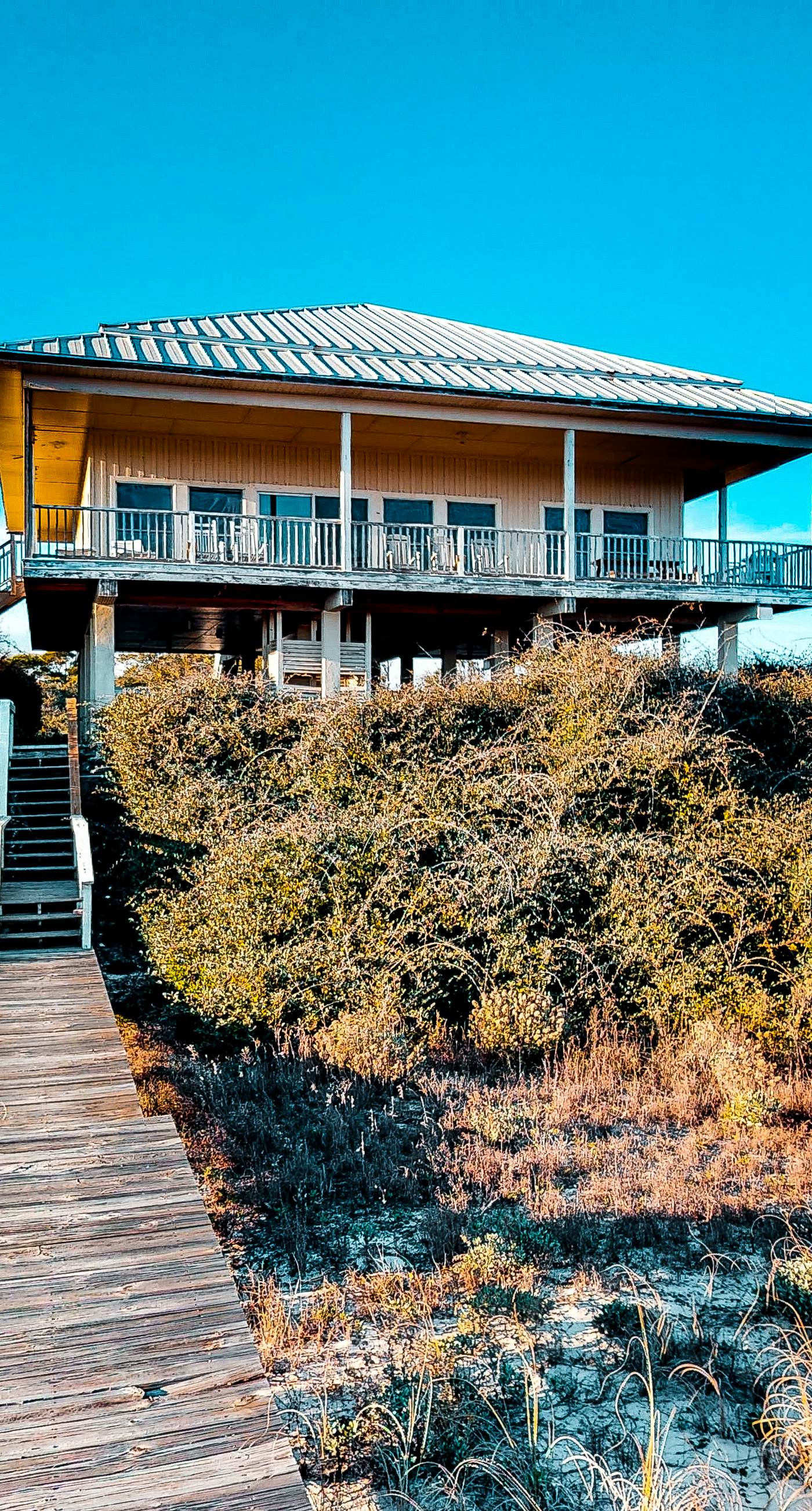Beachfront dog-friendly home with private hot tub, boardwalk, on-site pools, gym