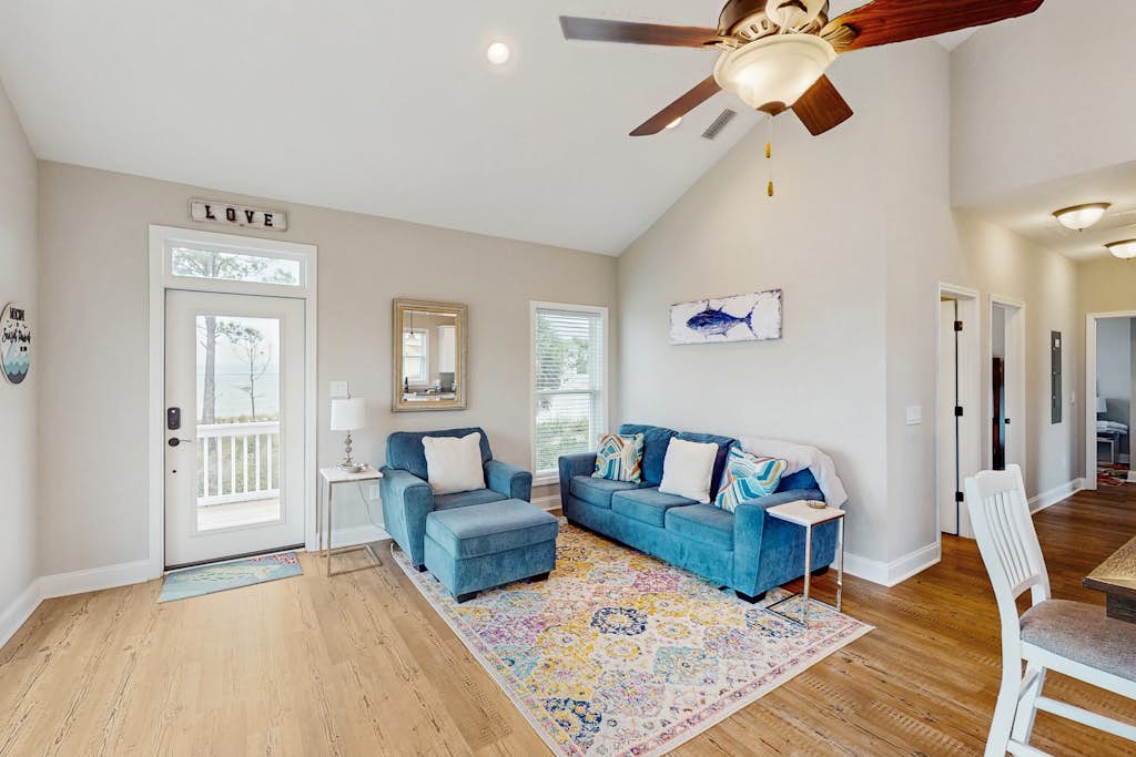 Gorgeous coastal home with plenty of space and easy beach access