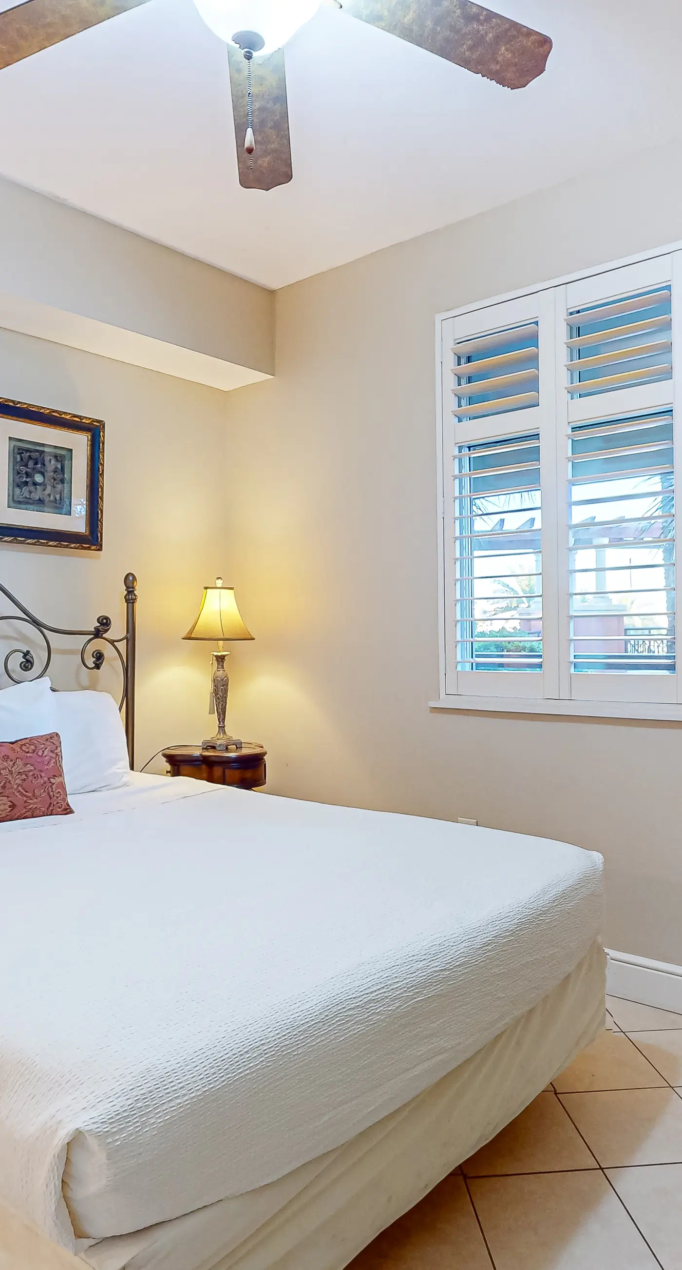 Gulf Front 4BR | Balcony | Pool | Hot Tub | W/D