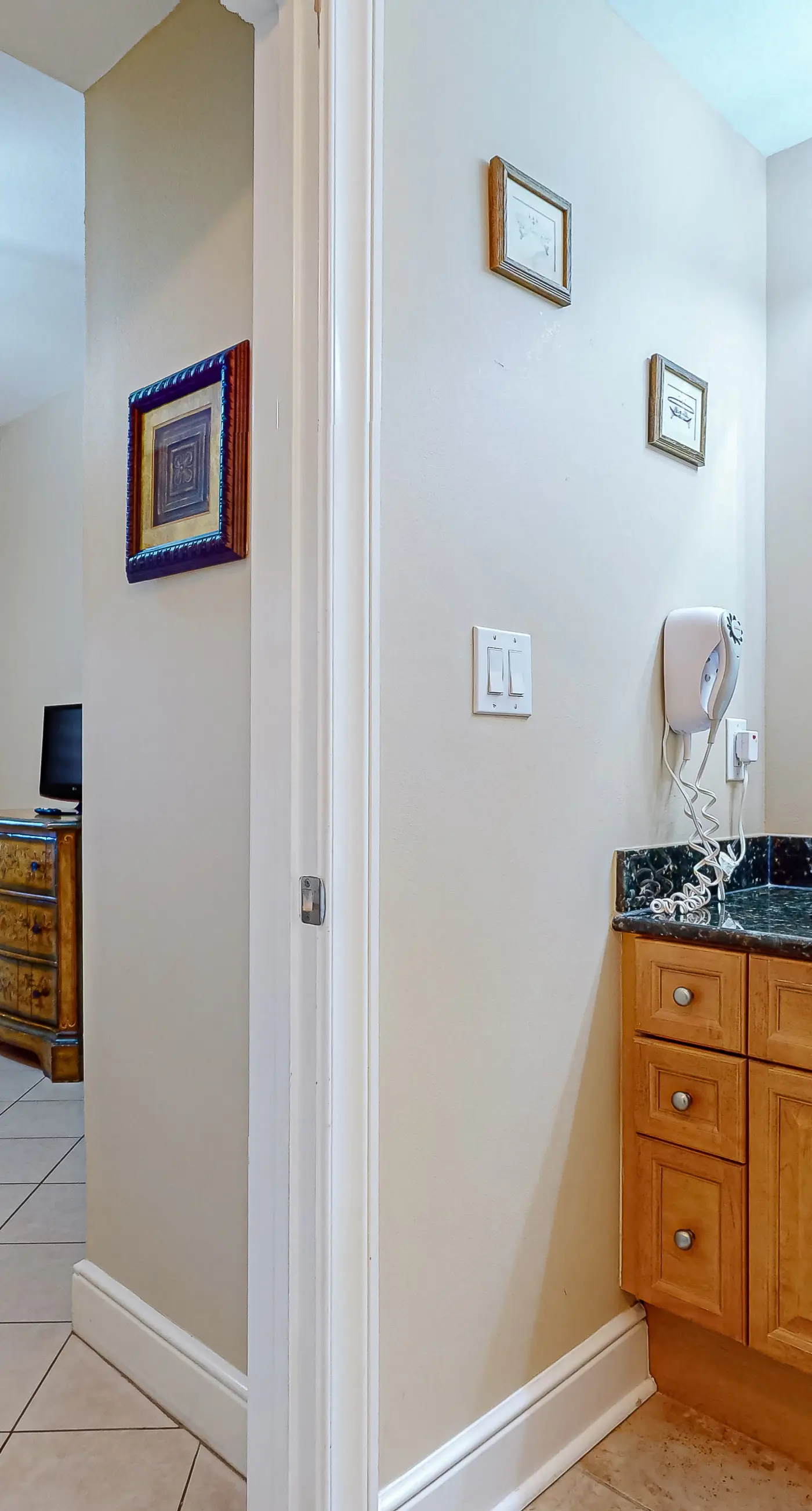 Gulf Front 4BR | Balcony | Pool | Hot Tub | W/D
