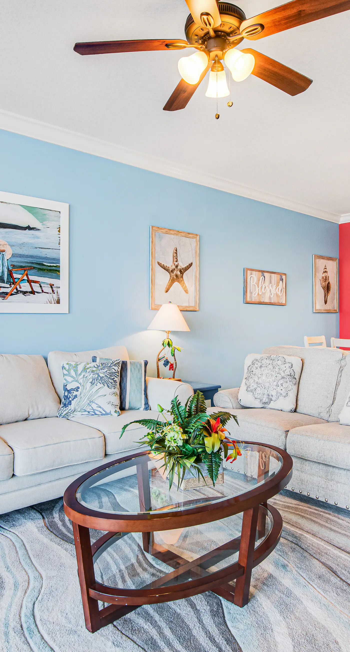 Cute 3BR Oceanfront 2nd-Floor | Balcony | Pool