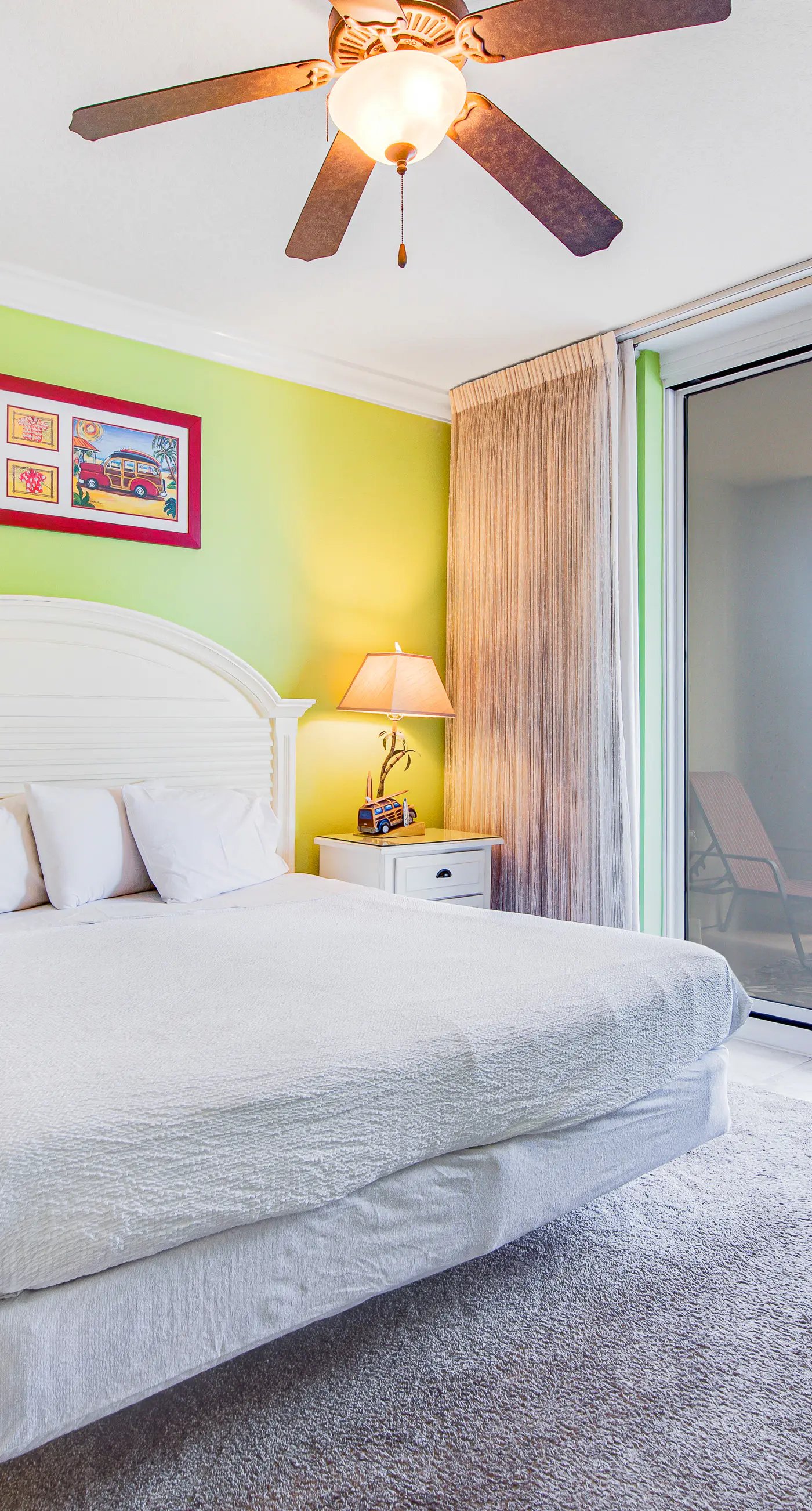 Cute 3BR Oceanfront 2nd-Floor | Balcony | Pool