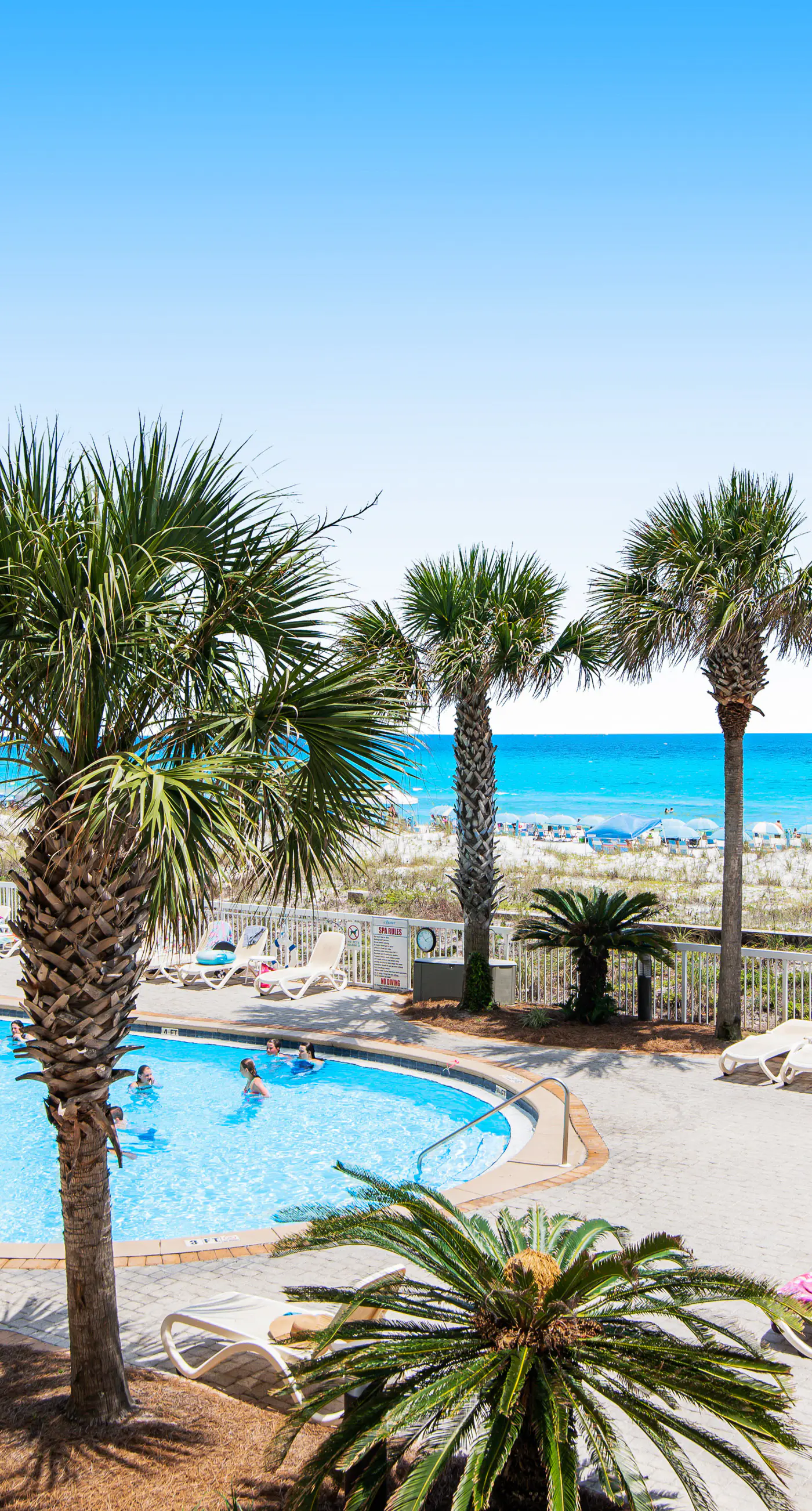 Cute 3BR Oceanfront 2nd-Floor | Balcony | Pool