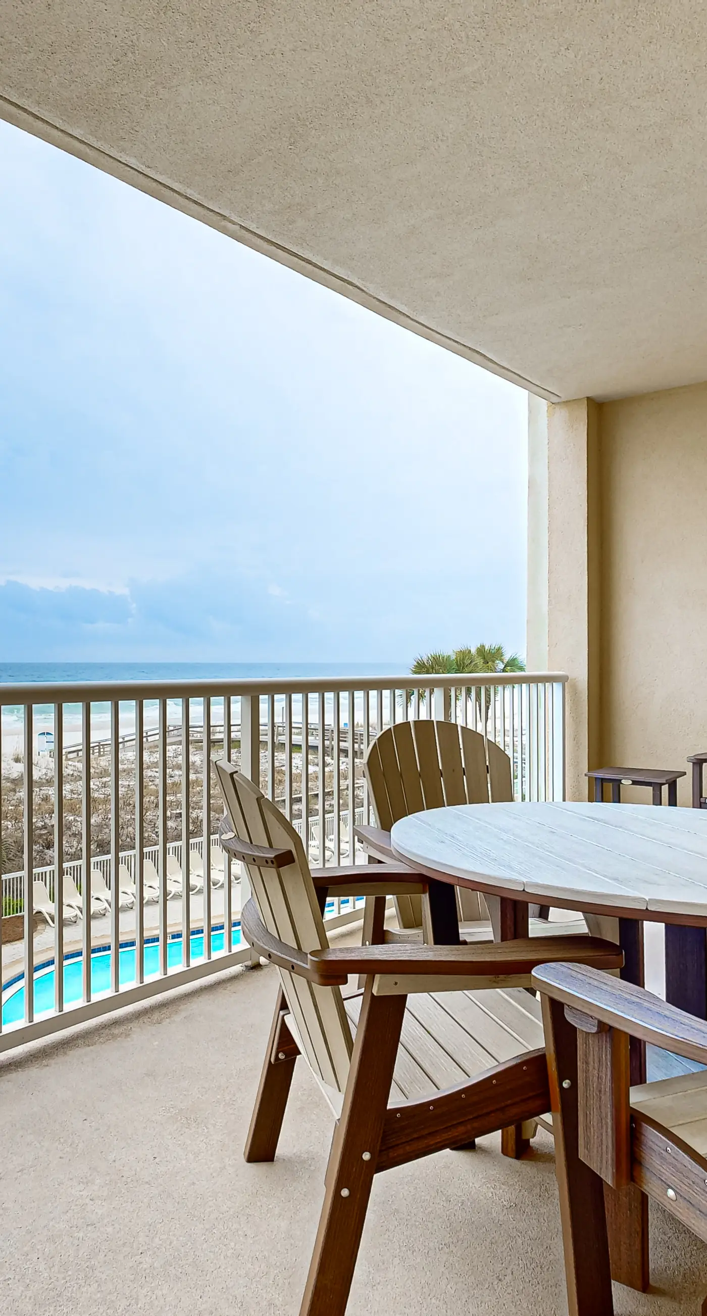 Gorgeous Gulf Front Condo Pools Onsite, Nearby Activities, Shops, Restaurants!