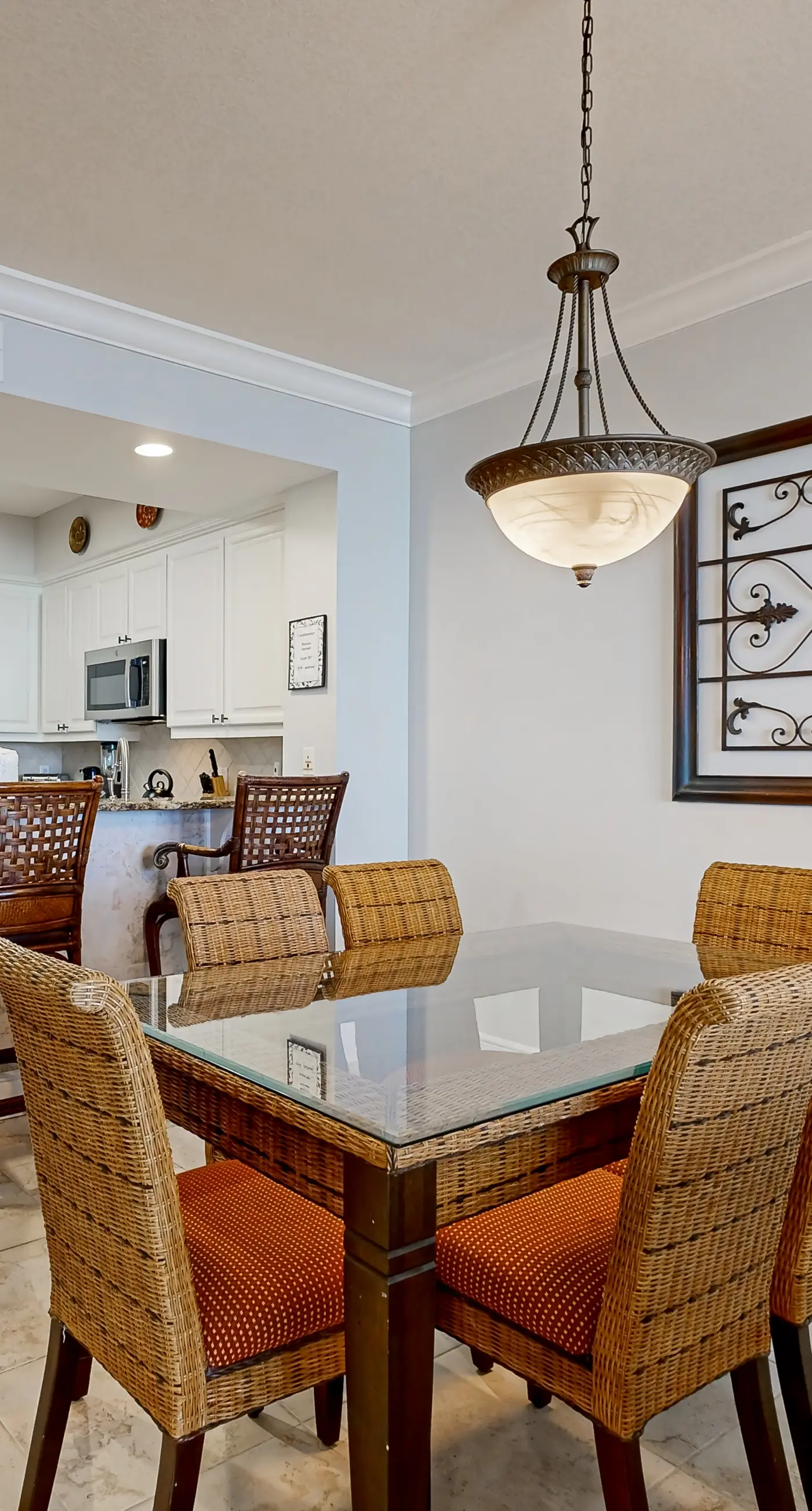 Gorgeous Gulf Front Condo Pools Onsite, Nearby Activities, Shops, Restaurants!