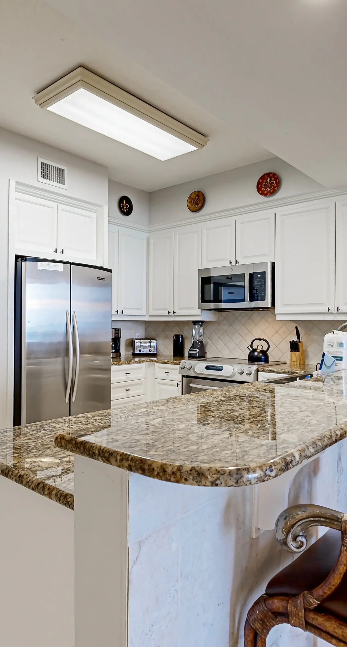 Gorgeous Gulf Front Condo Pools Onsite, Nearby Activities, Shops, Restaurants!