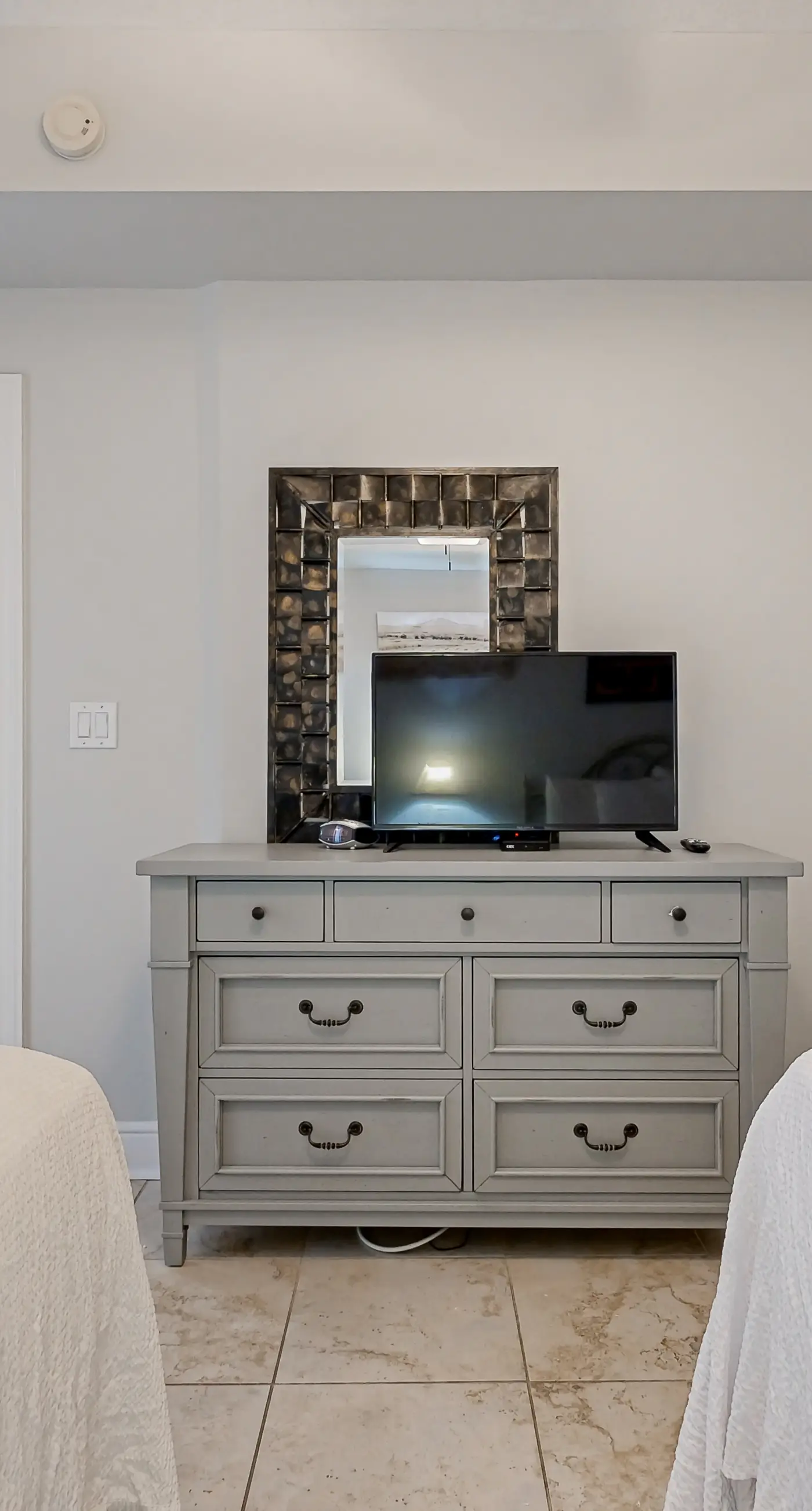 Gorgeous Gulf Front Condo Pools Onsite, Nearby Activities, Shops, Restaurants!