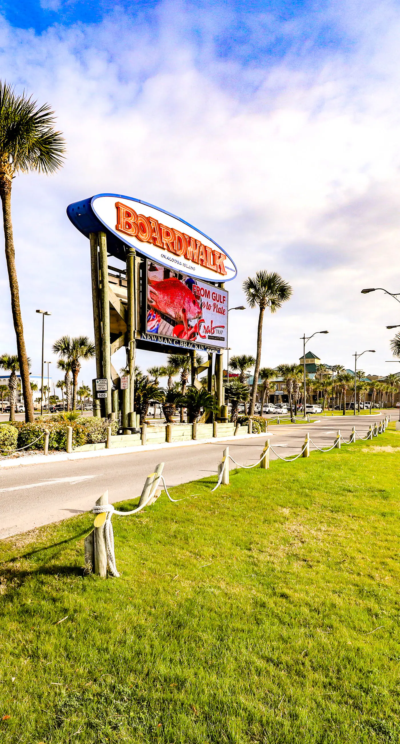 Gorgeous Gulf Front Condo Pools Onsite, Nearby Activities, Shops, Restaurants!