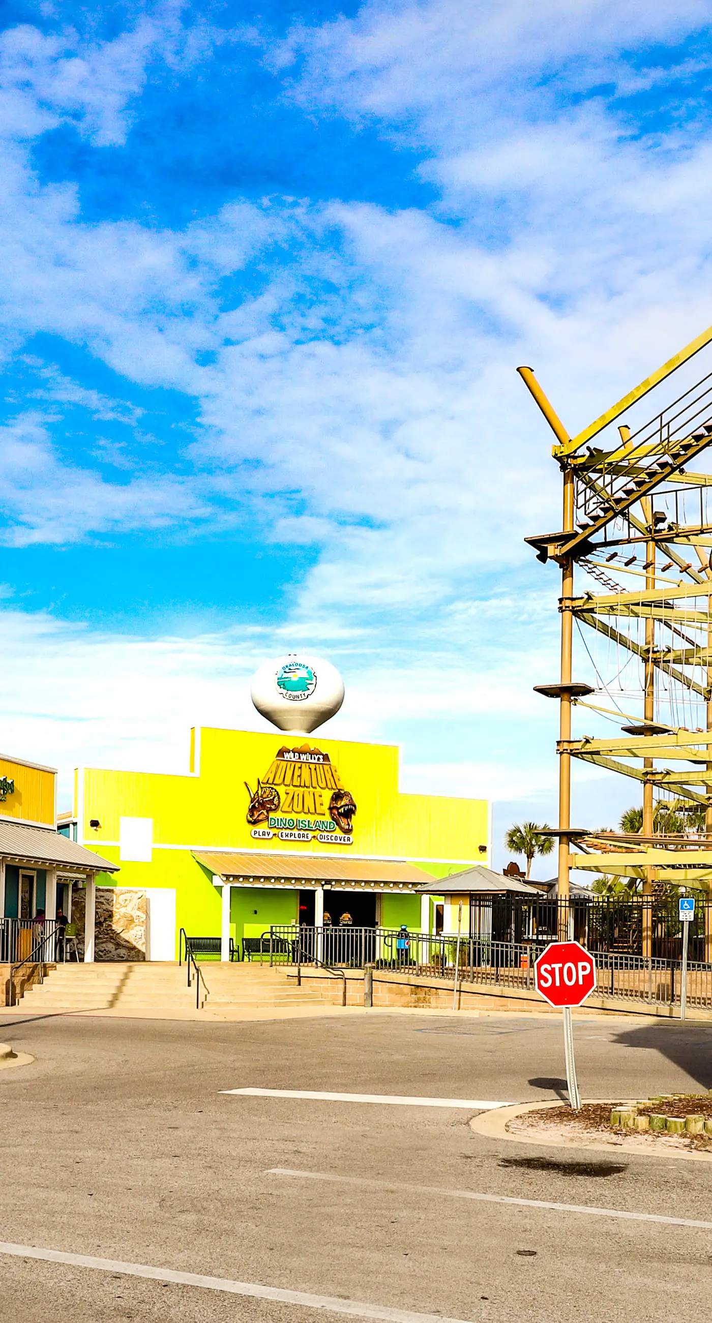 Gorgeous Gulf Front Condo Pools Onsite, Nearby Activities, Shops, Restaurants!