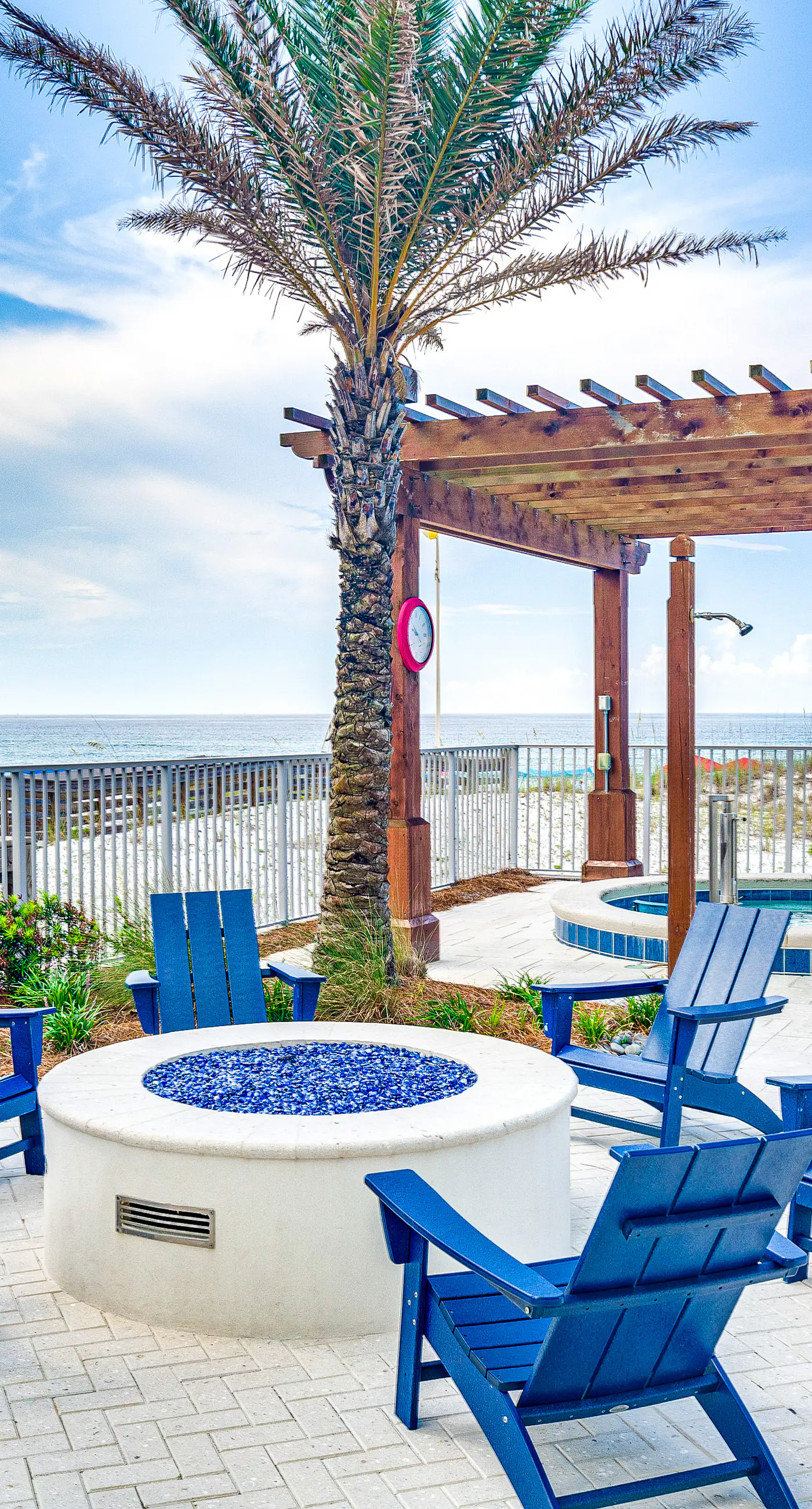 Third-floor, Gulf-view condo with pool and hot tub access, central AC, & W&D