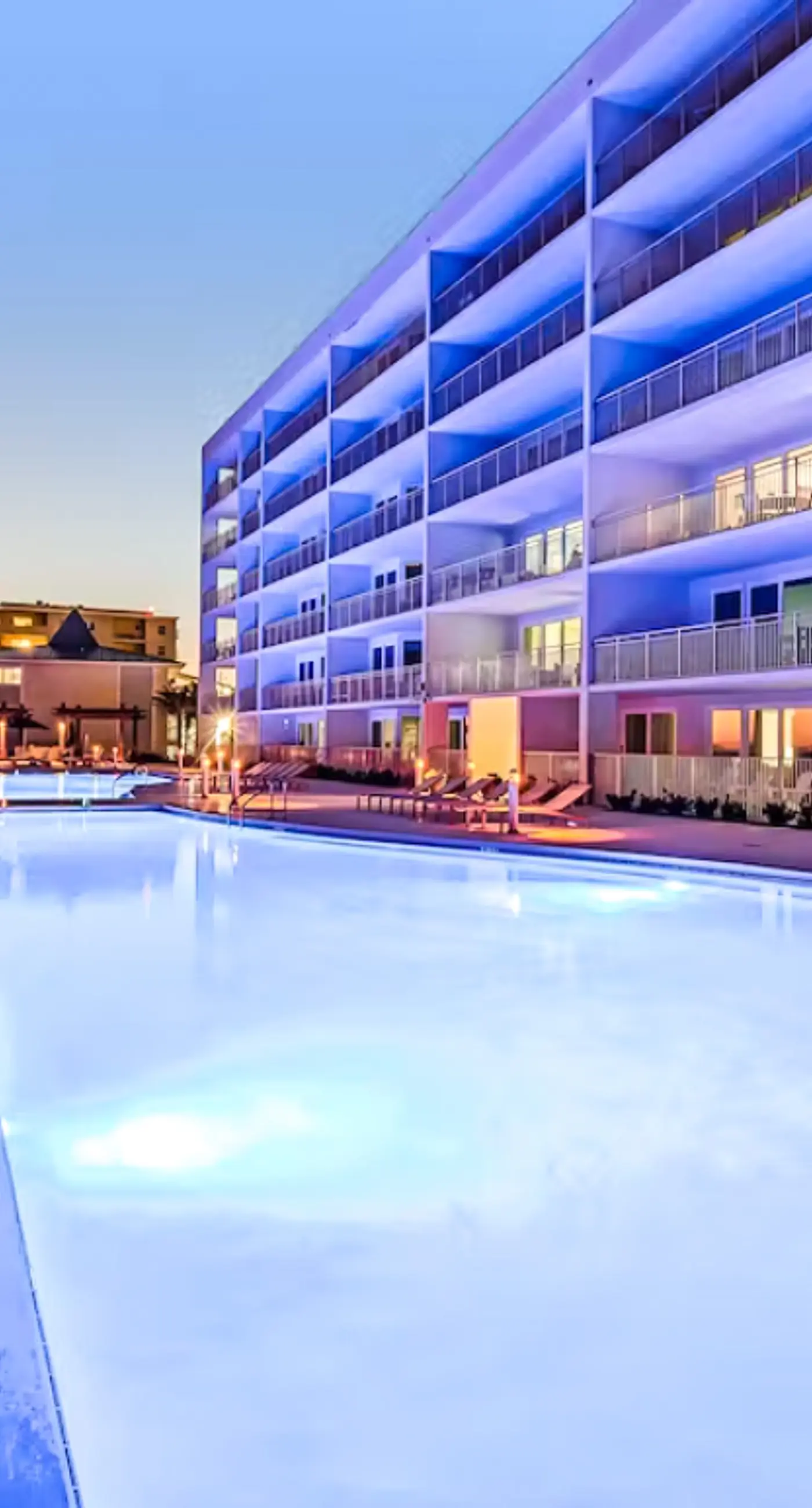 Third-floor, Gulf-view condo with pool and hot tub access, central AC, & W&D