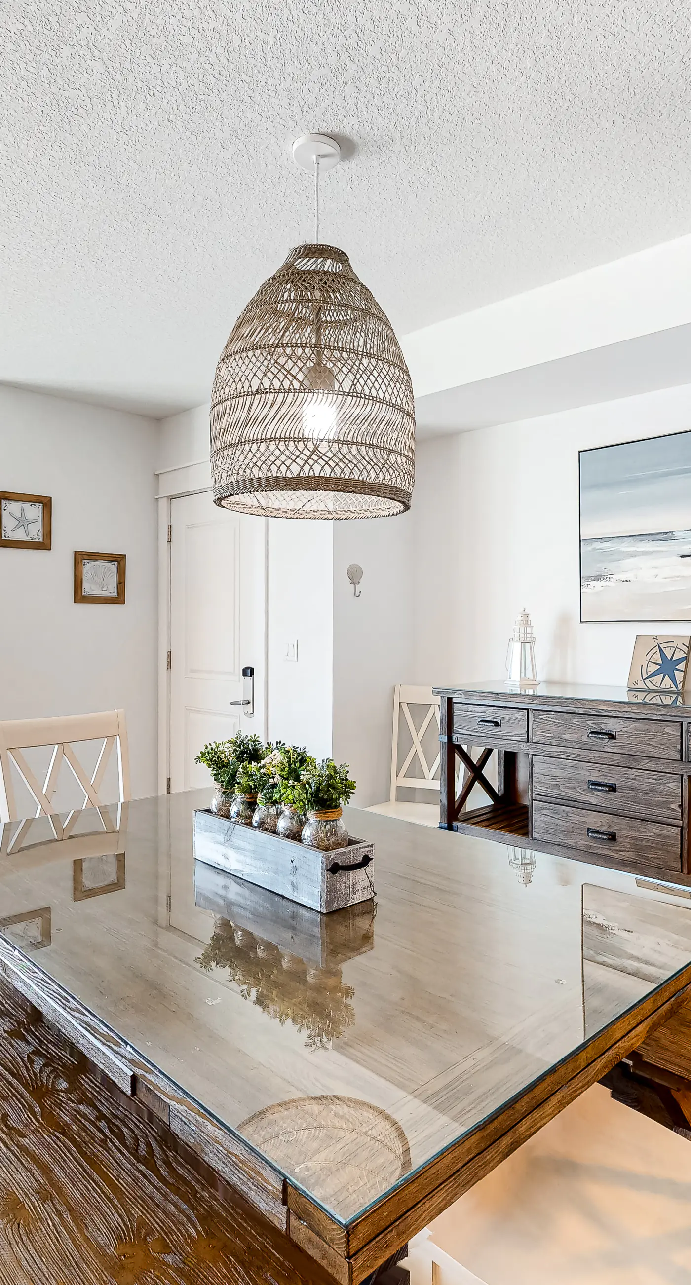 Blu 400 - Spacious, gulf-front condo with resort amenities -  near restaurants