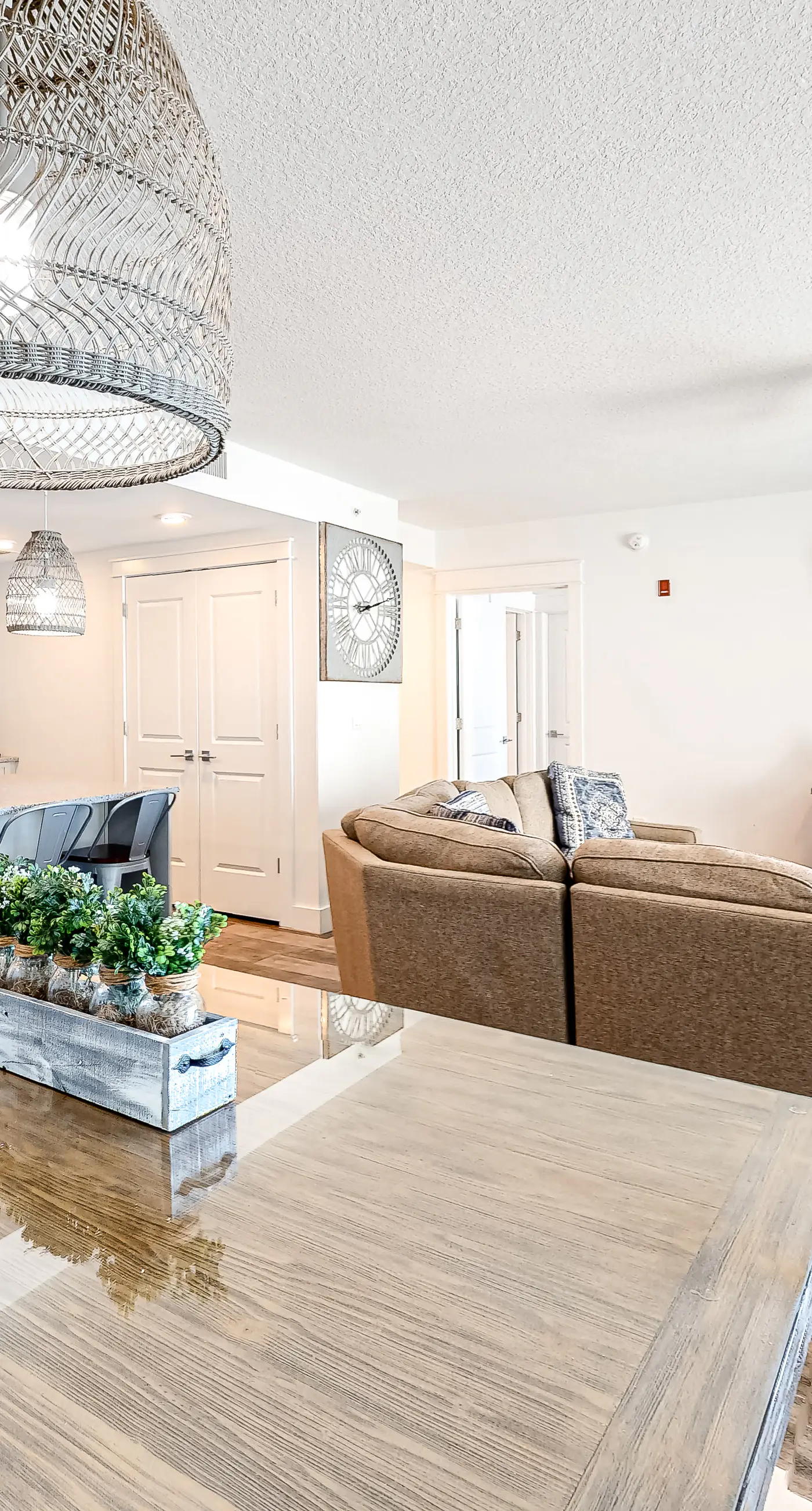 Blu 400 - Spacious, gulf-front condo with resort amenities -  near restaurants