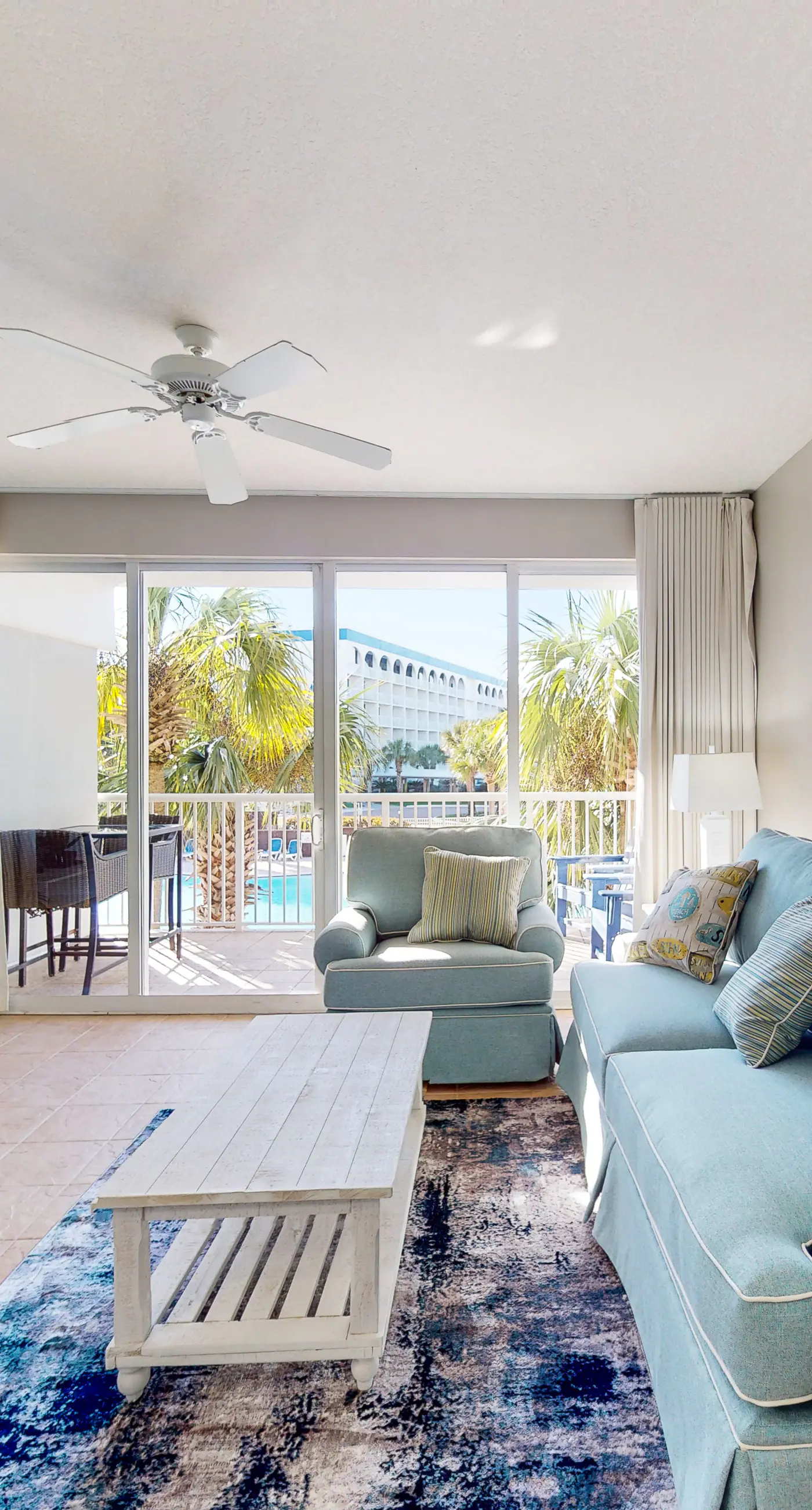 Destin West Gulfside 207 - 2nd-floor condo with partial Gulf view & beach service - near Shopping&Dining