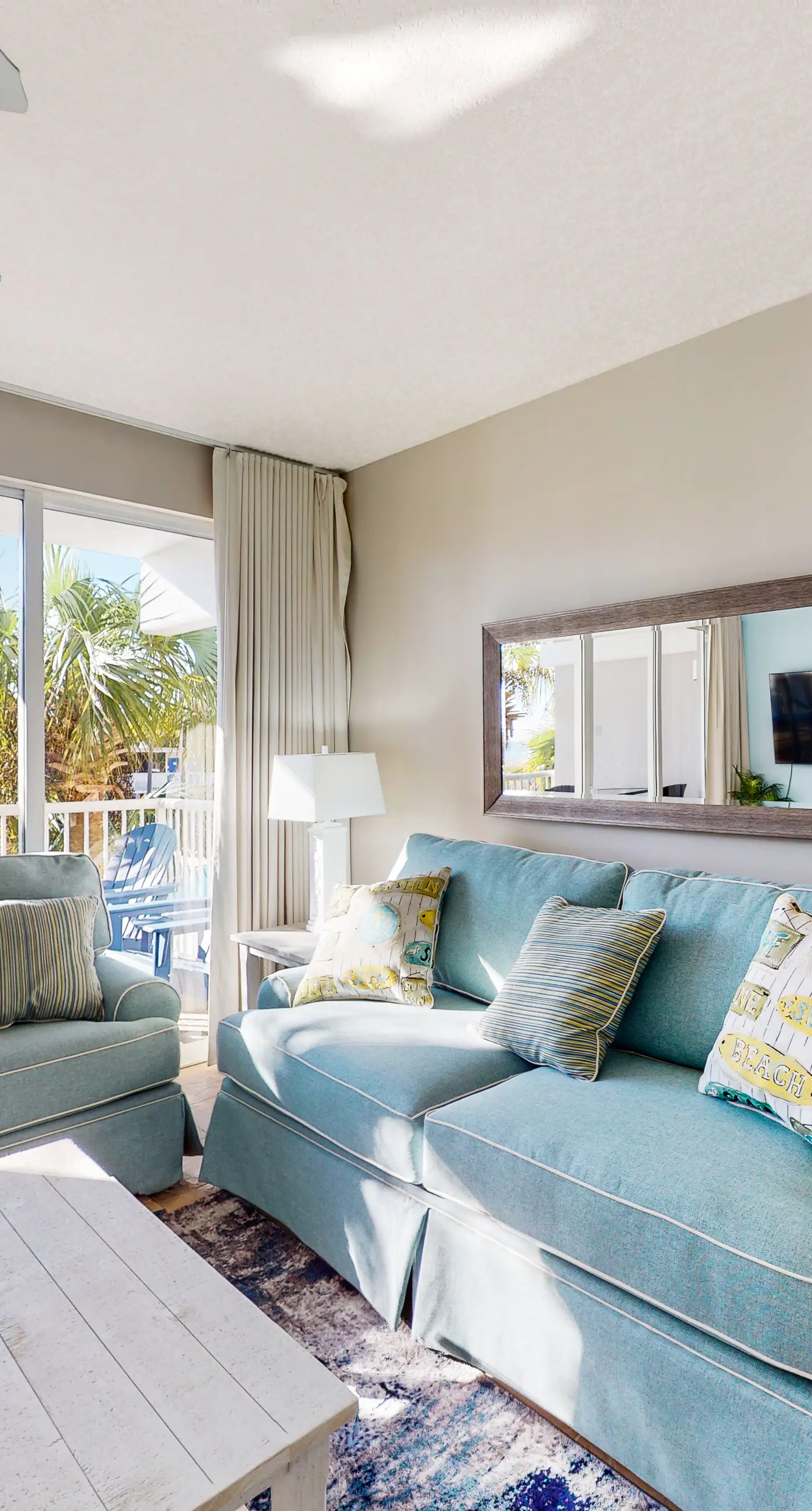 Destin West Gulfside 207 - 2nd-floor condo with partial Gulf view & beach service - near Shopping&Dining