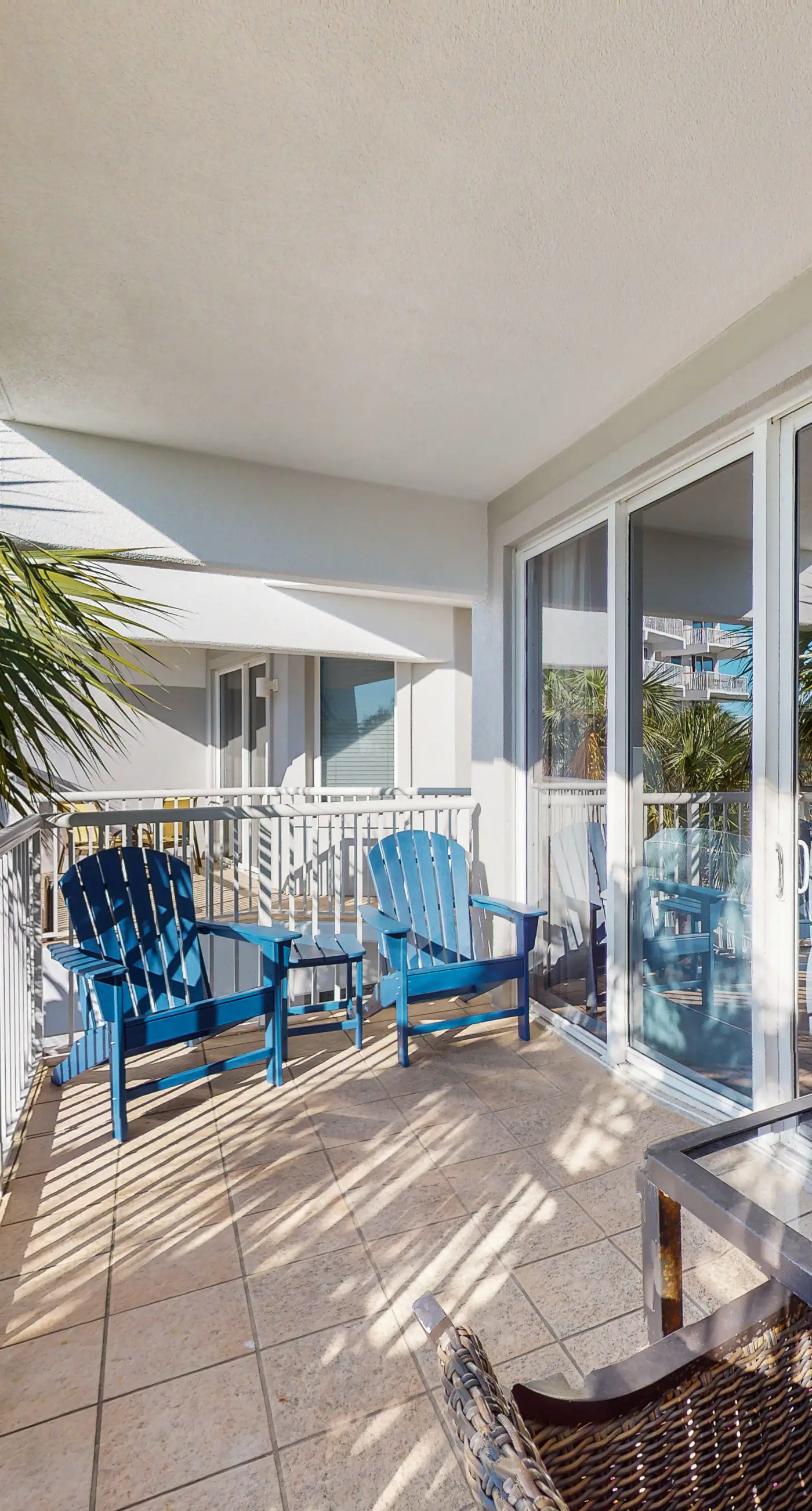 Destin West Gulfside 207 - 2nd-floor condo with partial Gulf view & beach service - near Shopping&Dining