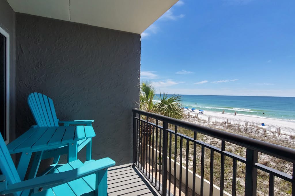 Island Echos 3G. Ocean view condo steps from the sand with balcony, pool & tennis