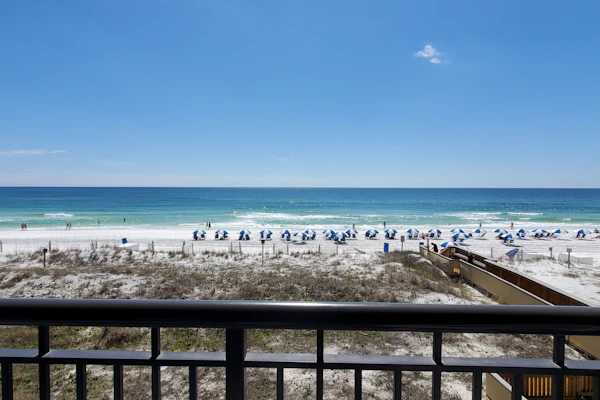 Island Echos 3G. Ocean view condo steps from the sand with balcony, pool & tennis