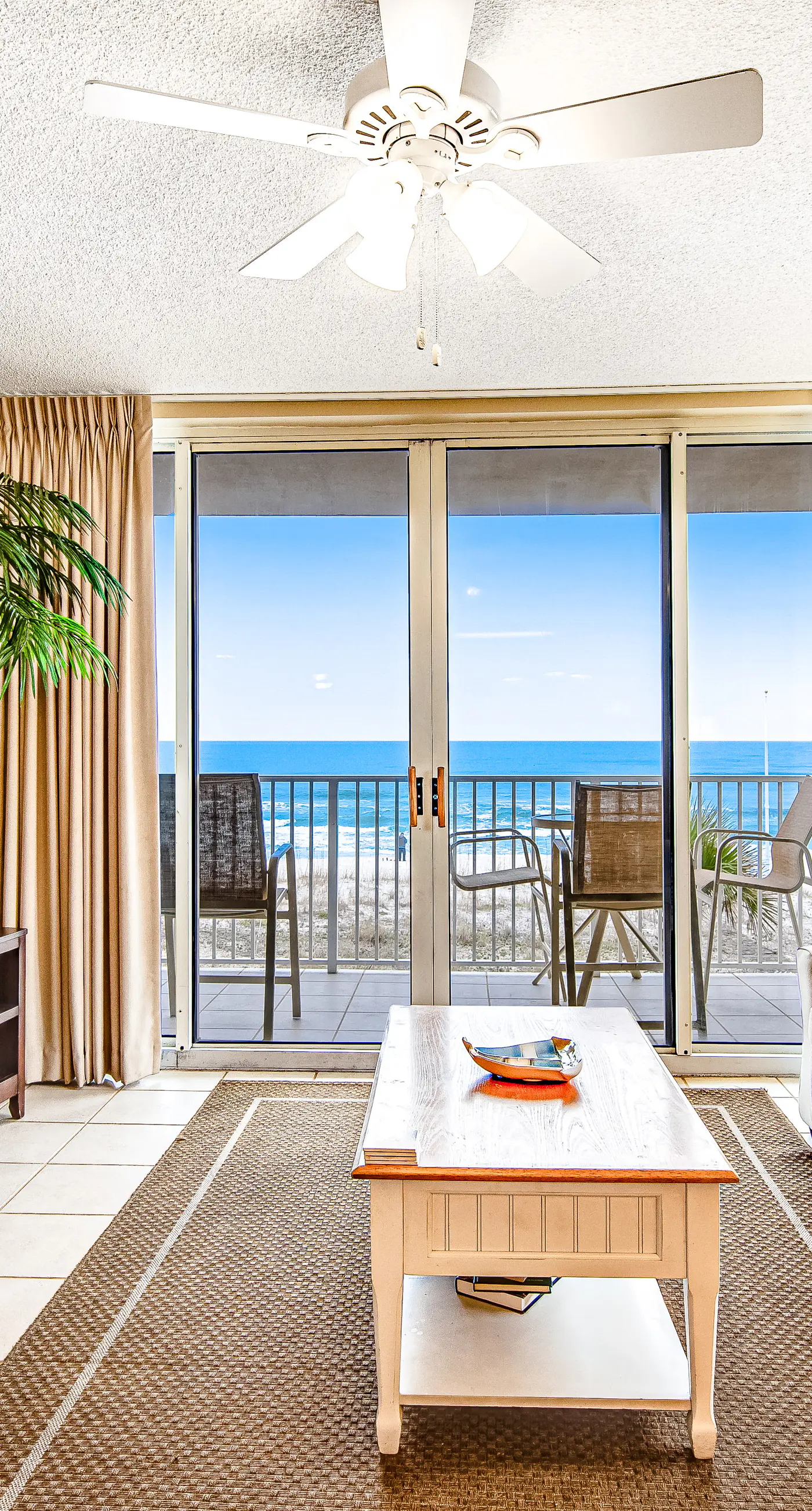 Island Princess 316- Third-floor, oceanfront condo with pool, hot tub & fast WiFi