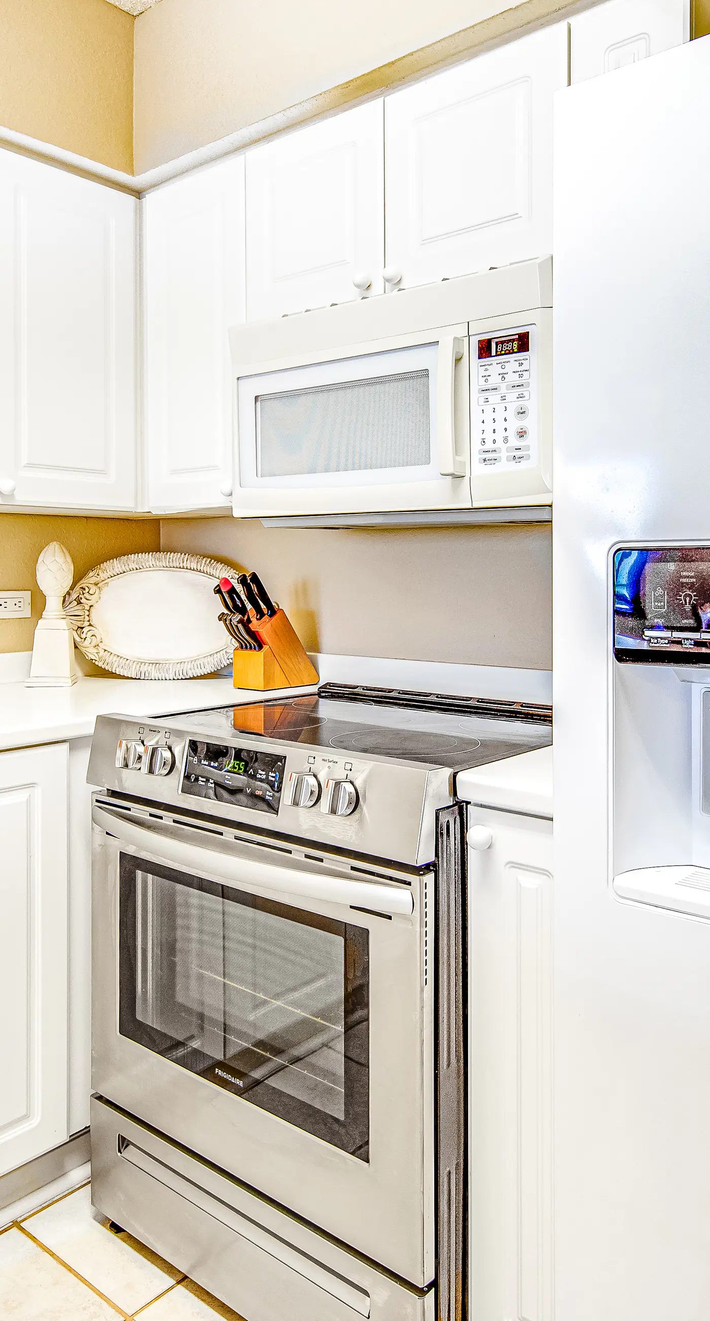 Island Princess 316- Third-floor, oceanfront condo with pool, hot tub & fast WiFi