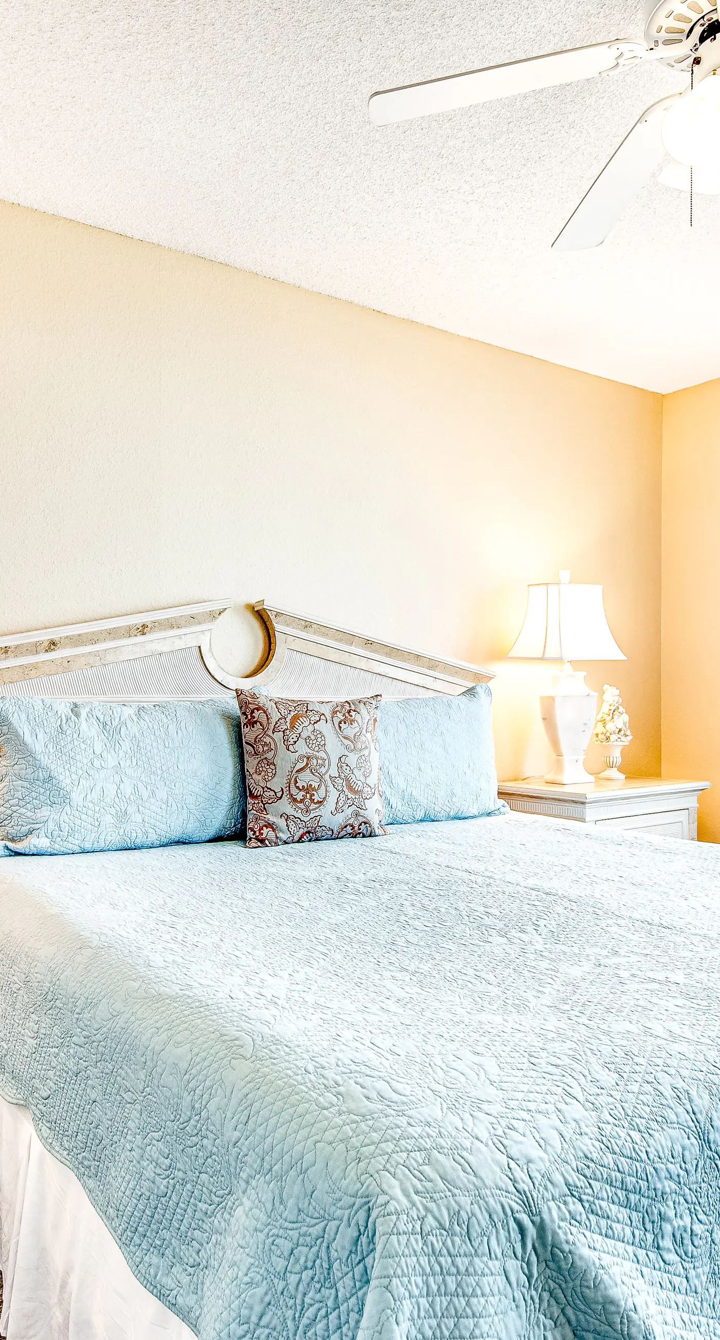 Island Princess 316- Third-floor, oceanfront condo with pool, hot tub & fast WiFi