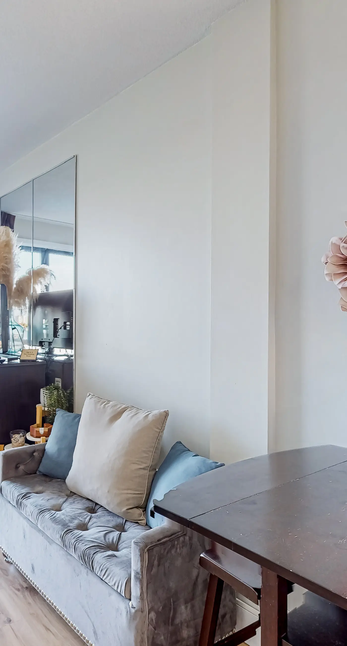 Bayfront studio with pools and dock - Snowbird-friendly