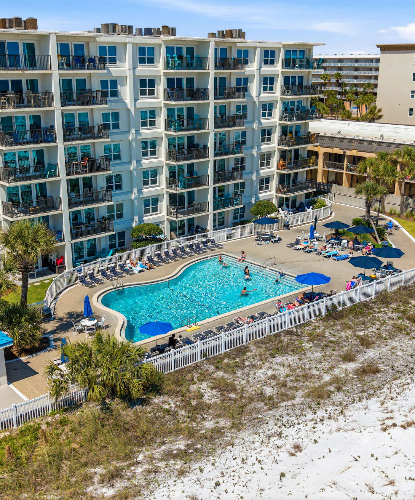 Lovely and Convenient Home In Beachfront Complex w/Shared Pool, WiFi, AC, & W/D