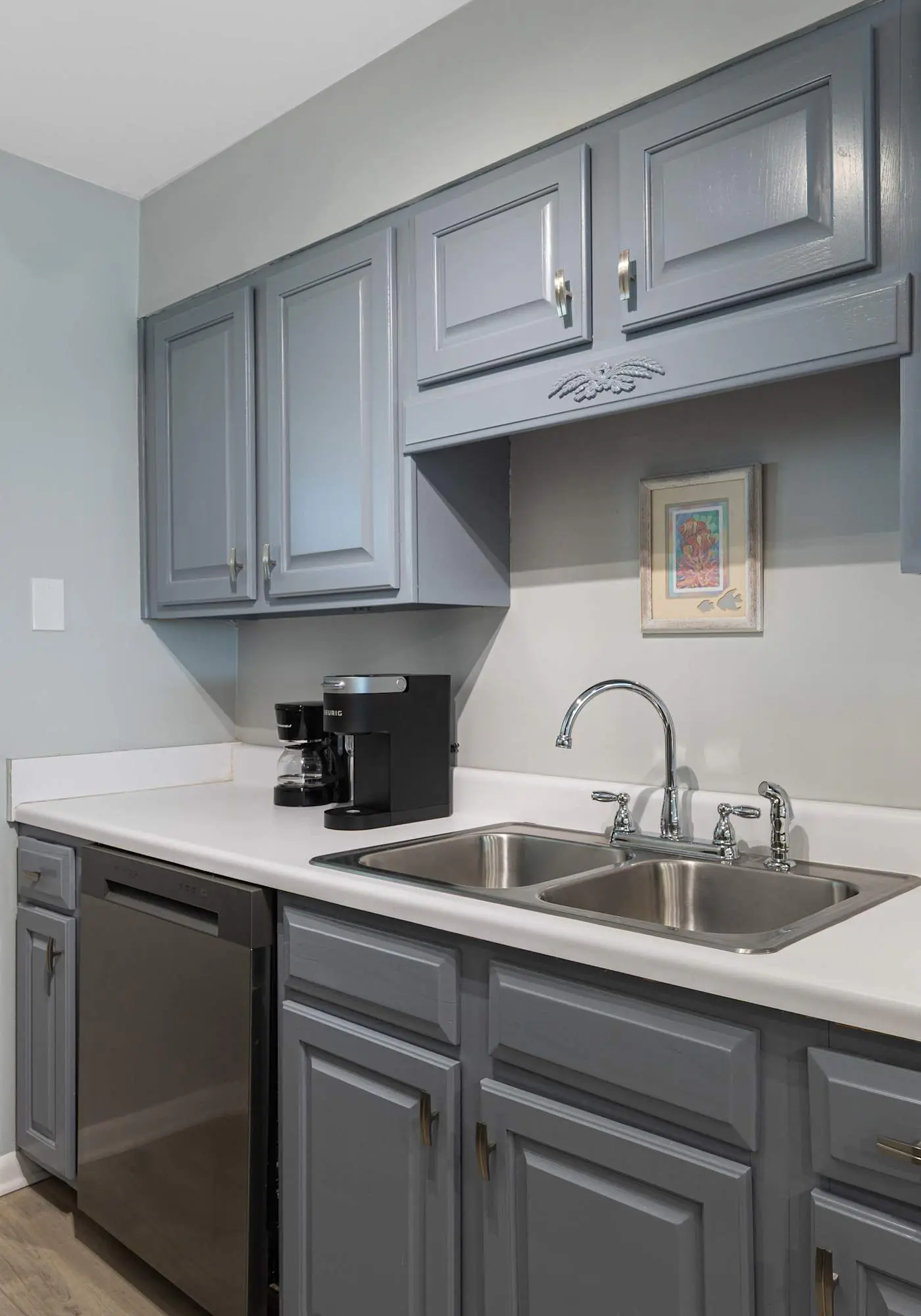 Lovely and Convenient Home In Beachfront Complex w/Shared Pool, WiFi, AC, & W/D