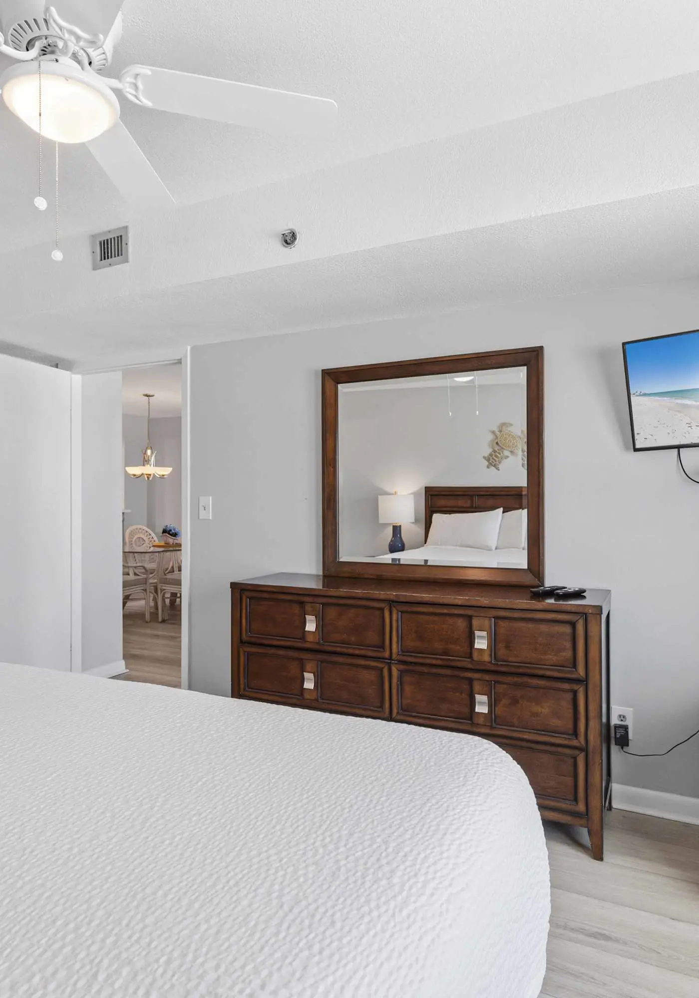 Lovely and Convenient Home In Beachfront Complex w/Shared Pool, WiFi, AC, & W/D