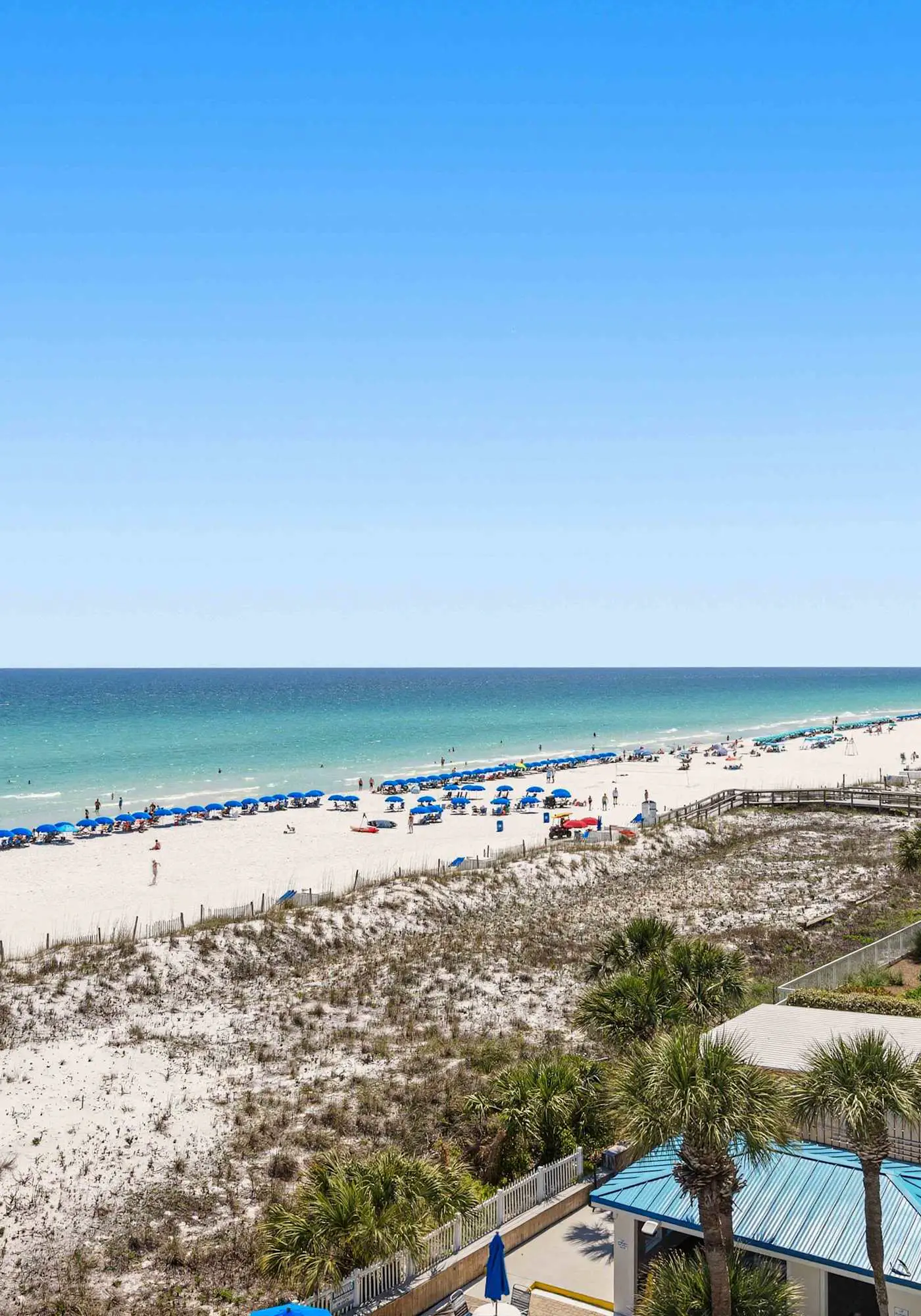 Lovely and Convenient Home In Beachfront Complex w/Shared Pool, WiFi, AC, & W/D
