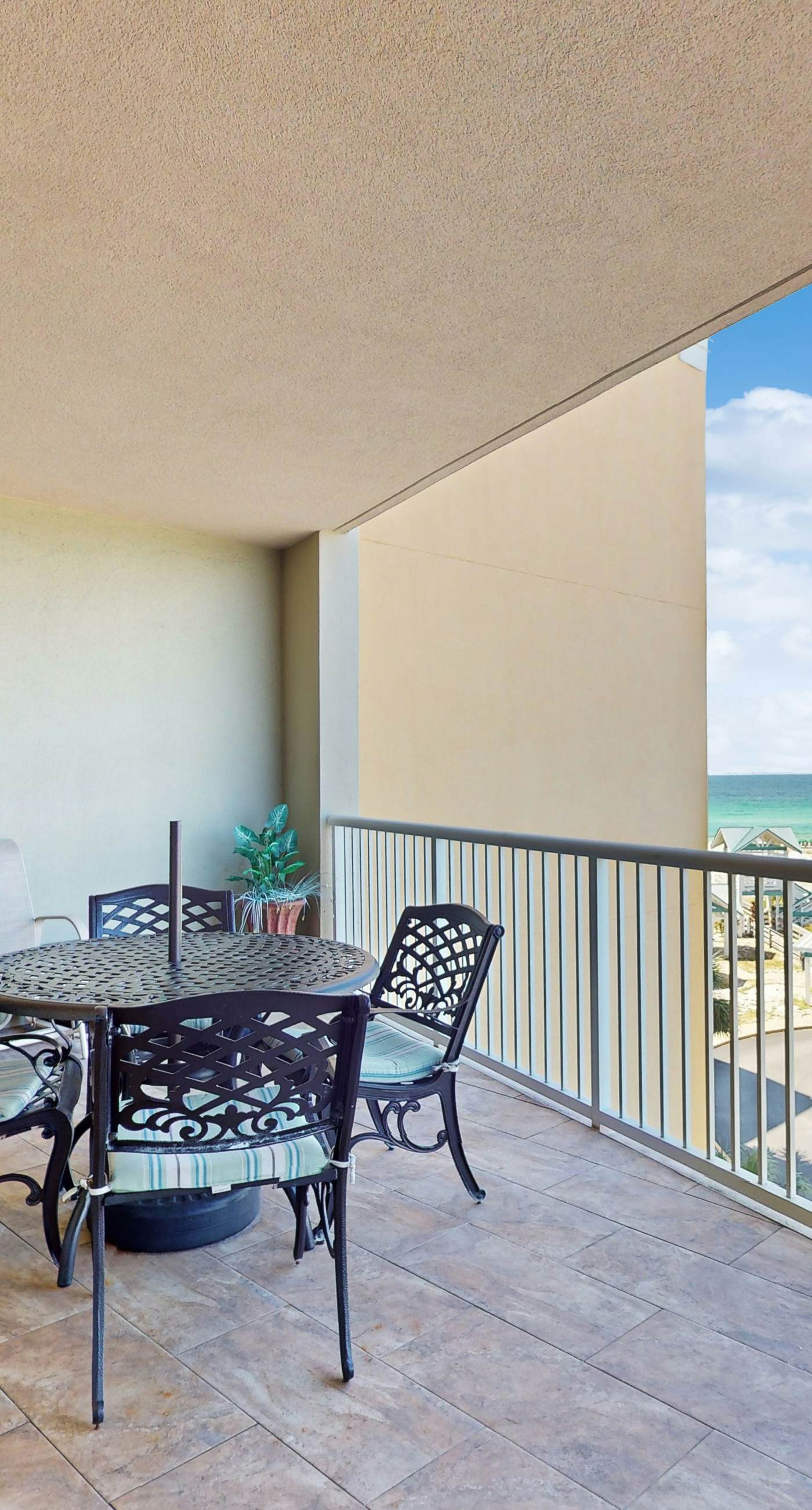 Azure 423. Fantastic ocean view condo with fitness area, pool, hot tub, & W&D