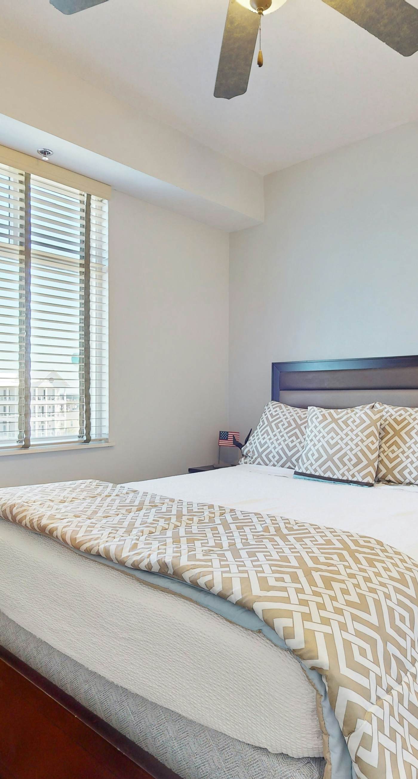 Azure 423. Fantastic ocean view condo with fitness area, pool, hot tub, & W&D