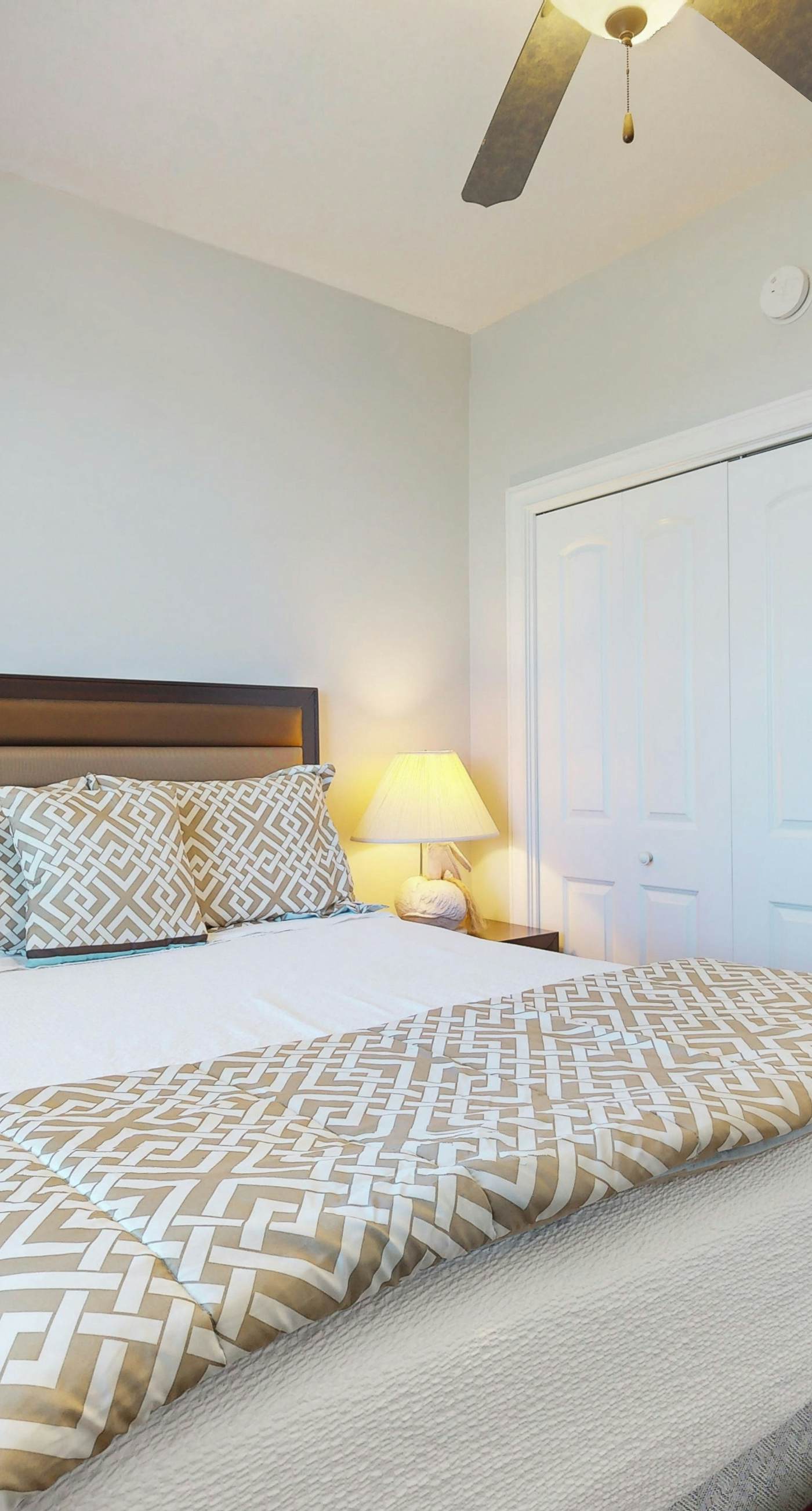 Azure 423. Fantastic ocean view condo with fitness area, pool, hot tub, & W&D