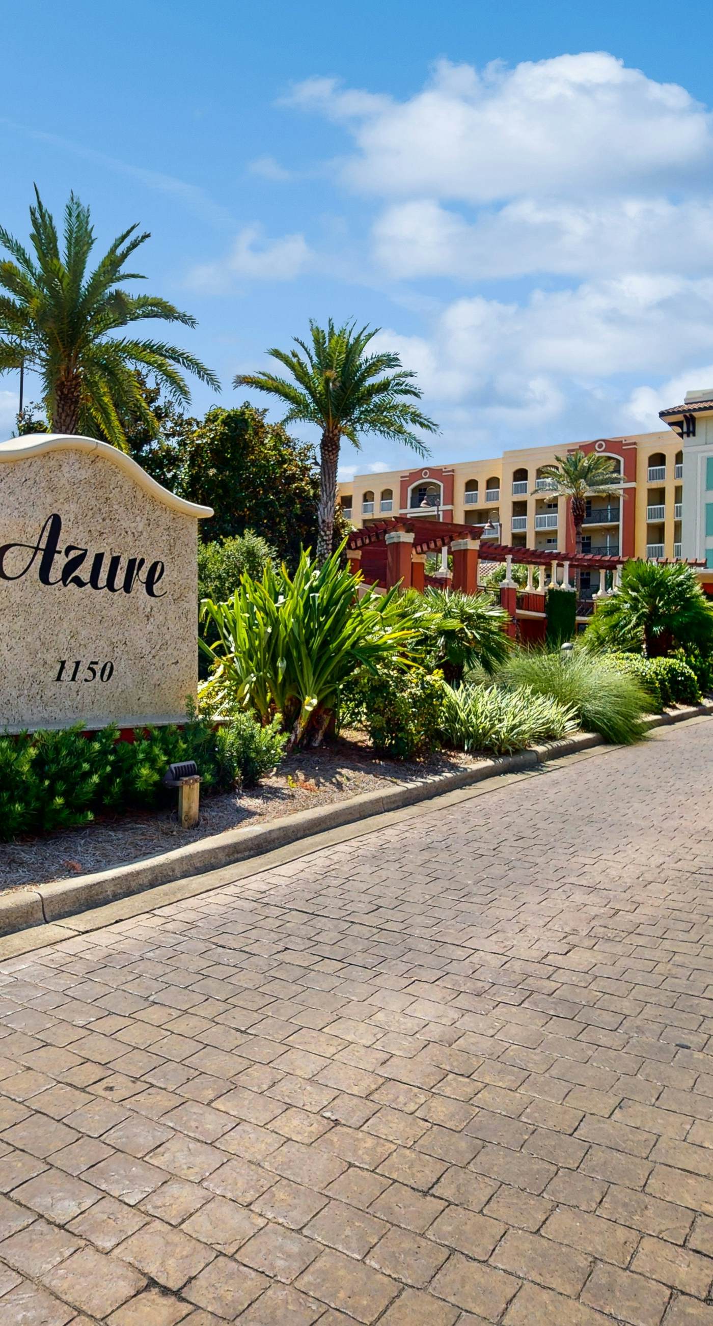 Azure 423. Fantastic ocean view condo with fitness area, pool, hot tub, & W&D